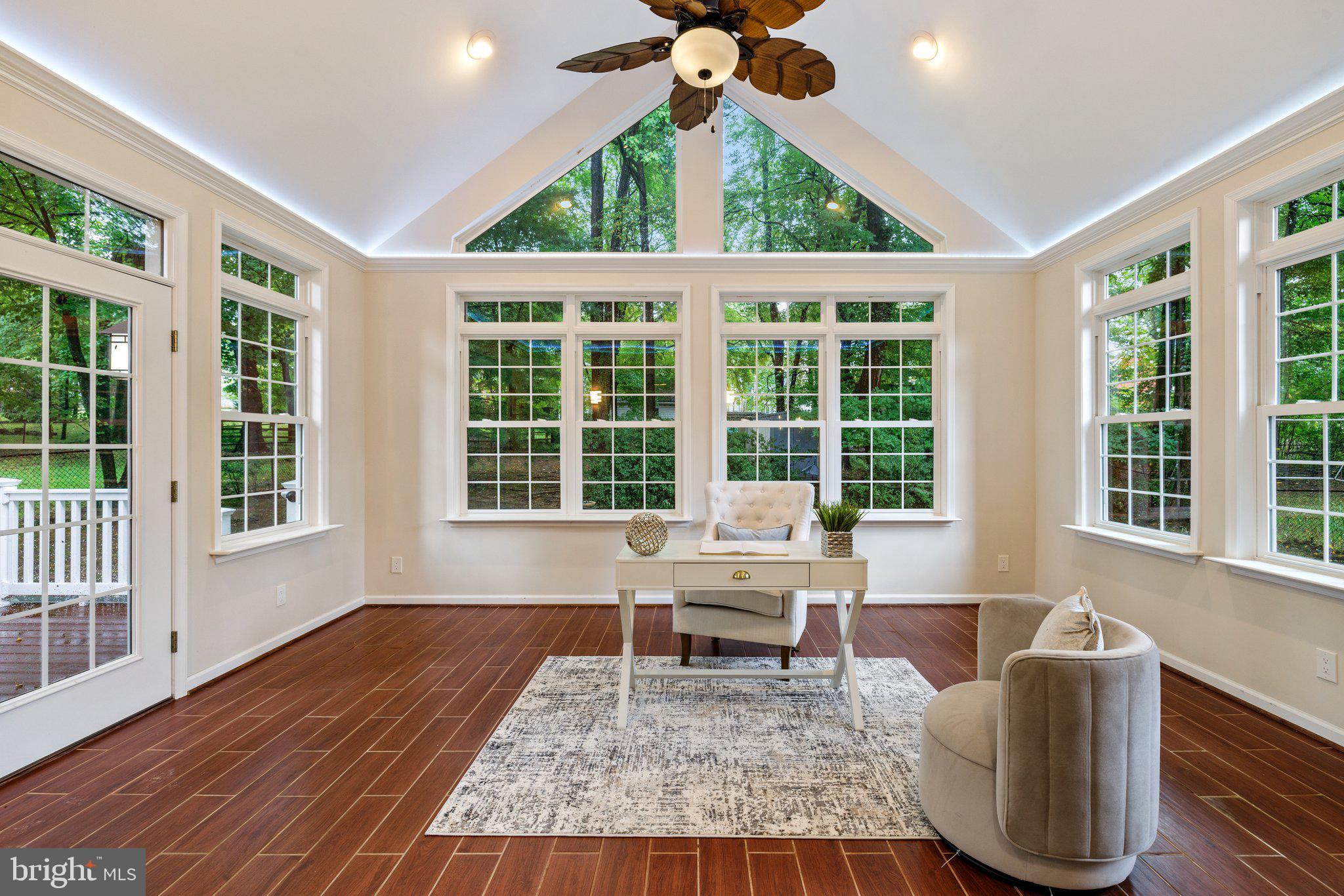 WEST VIENNA WOODS - Residential