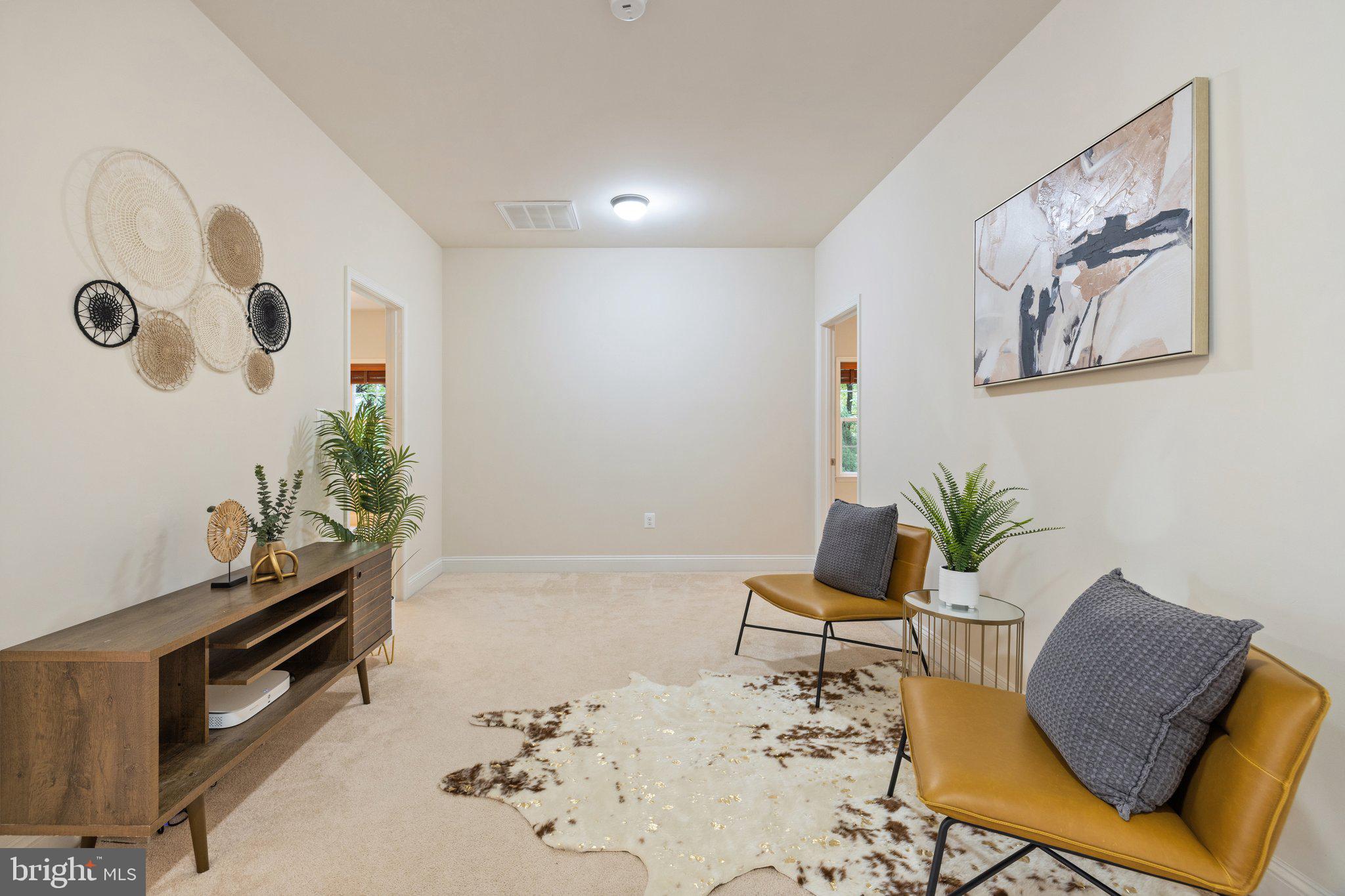 WEST VIENNA WOODS - Residential