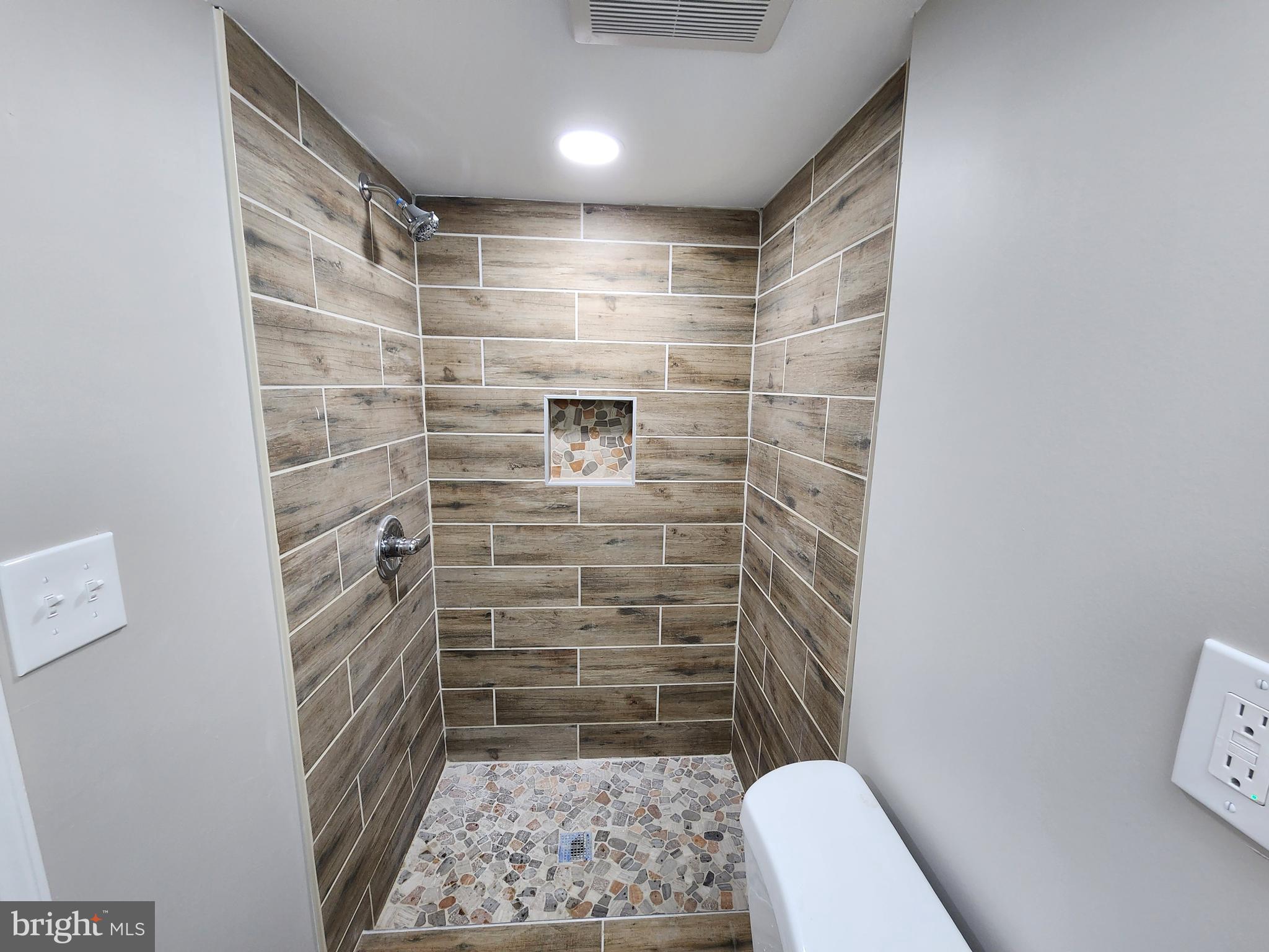 WEST BALTIMORE - Residential Lease