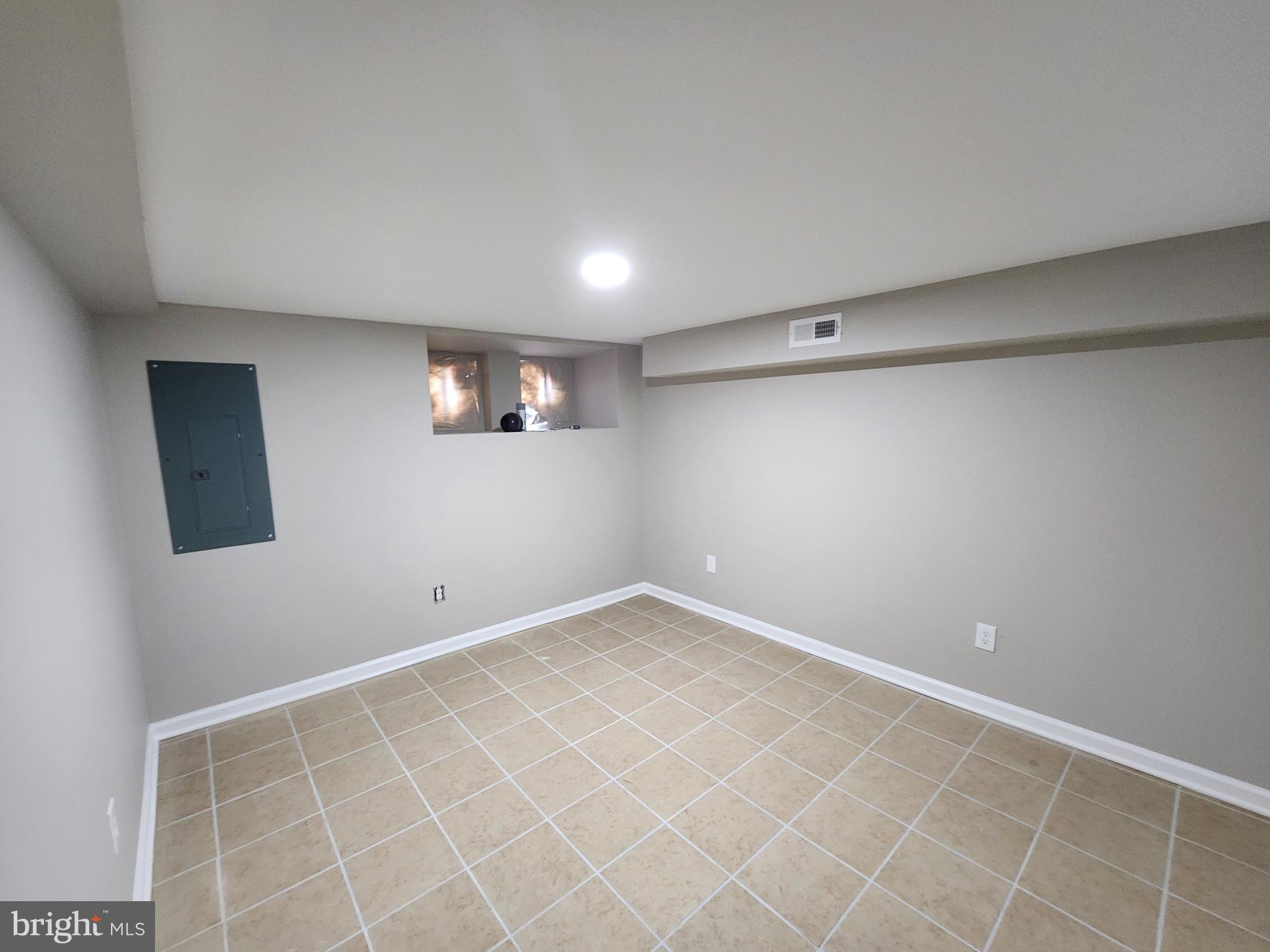 WEST BALTIMORE - Residential Lease