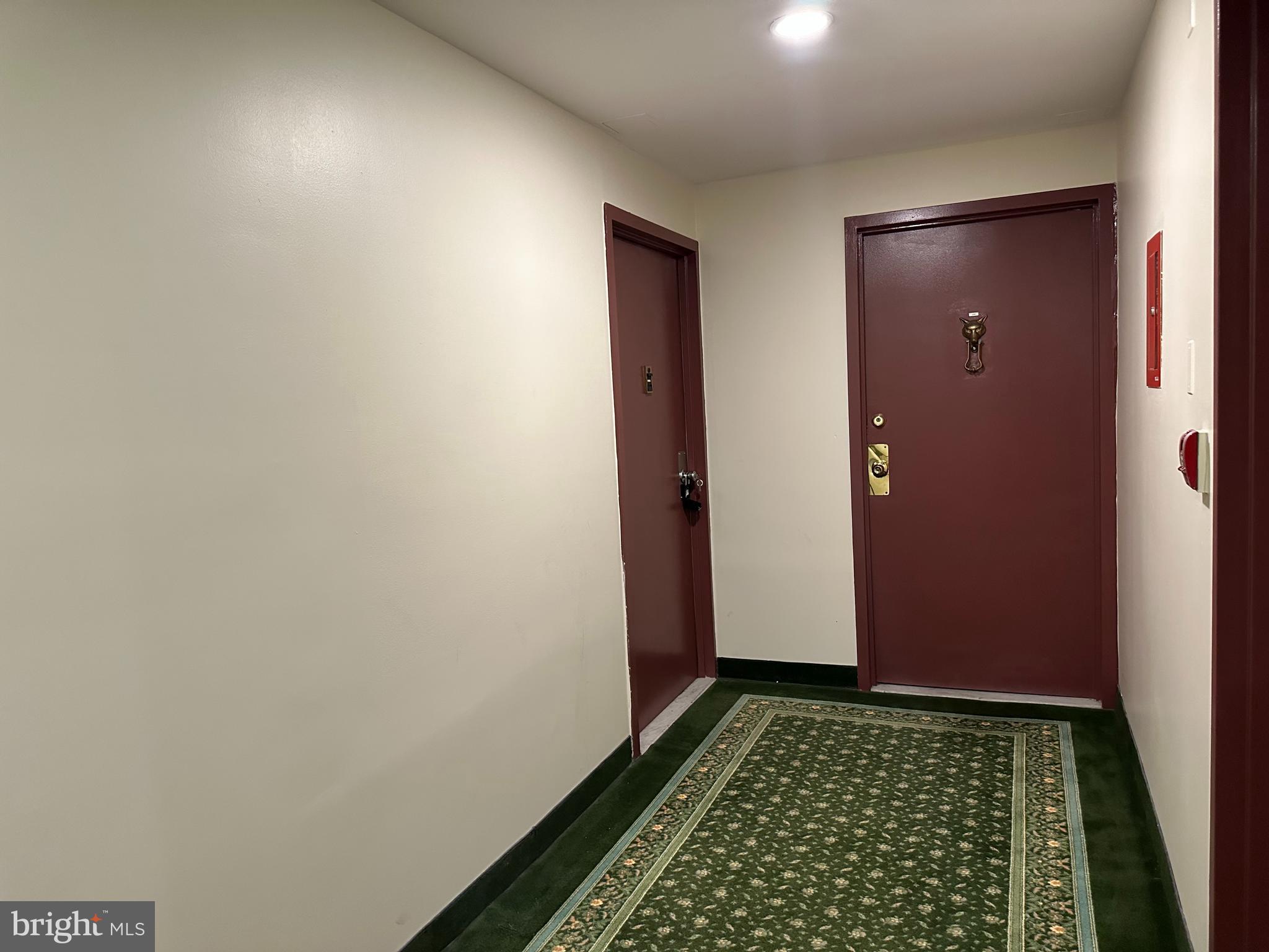 28 ALLEGHENY AVENUE 2206