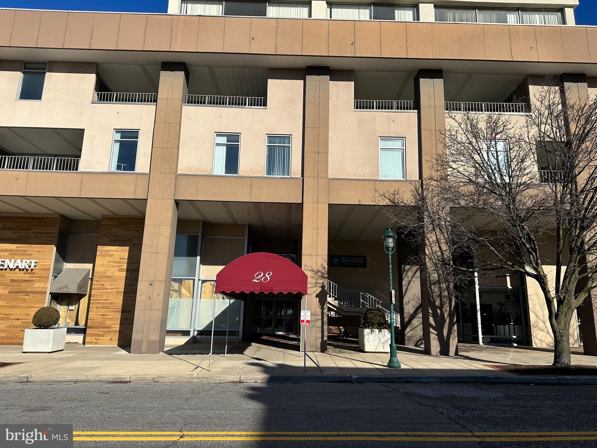 28 ALLEGHENY AVENUE 2206