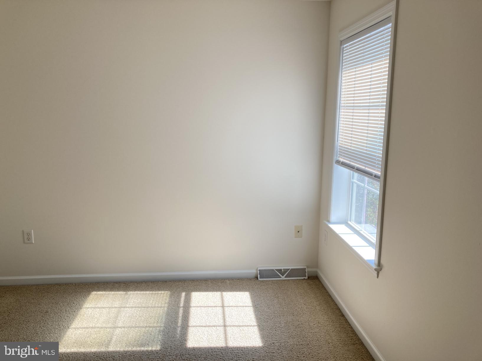 KISSEL HILL COMMONS - Residential