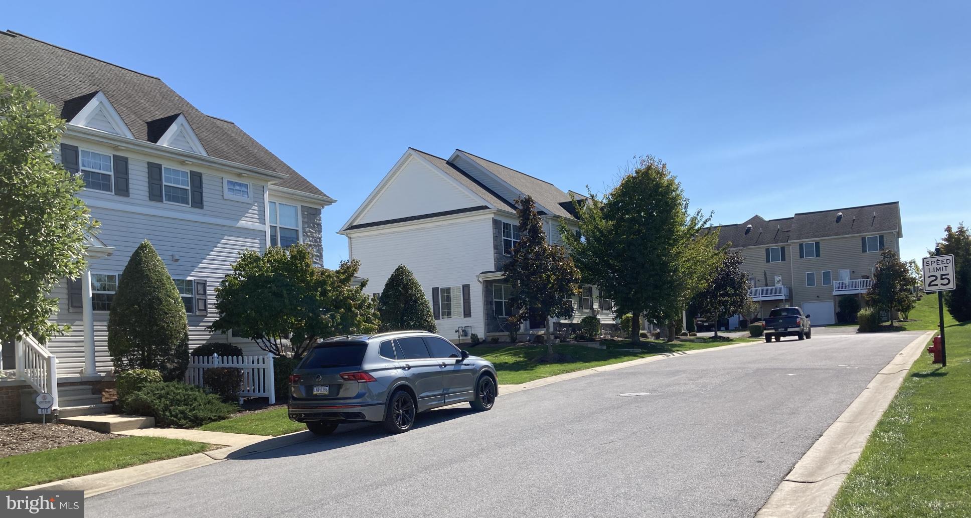 KISSEL HILL COMMONS - Residential