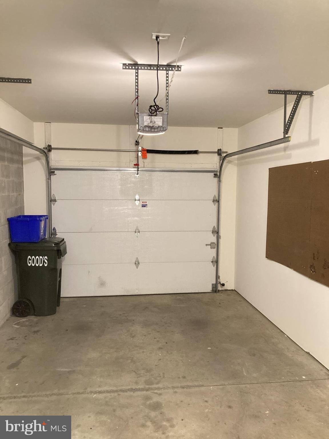 KISSEL HILL COMMONS - Residential