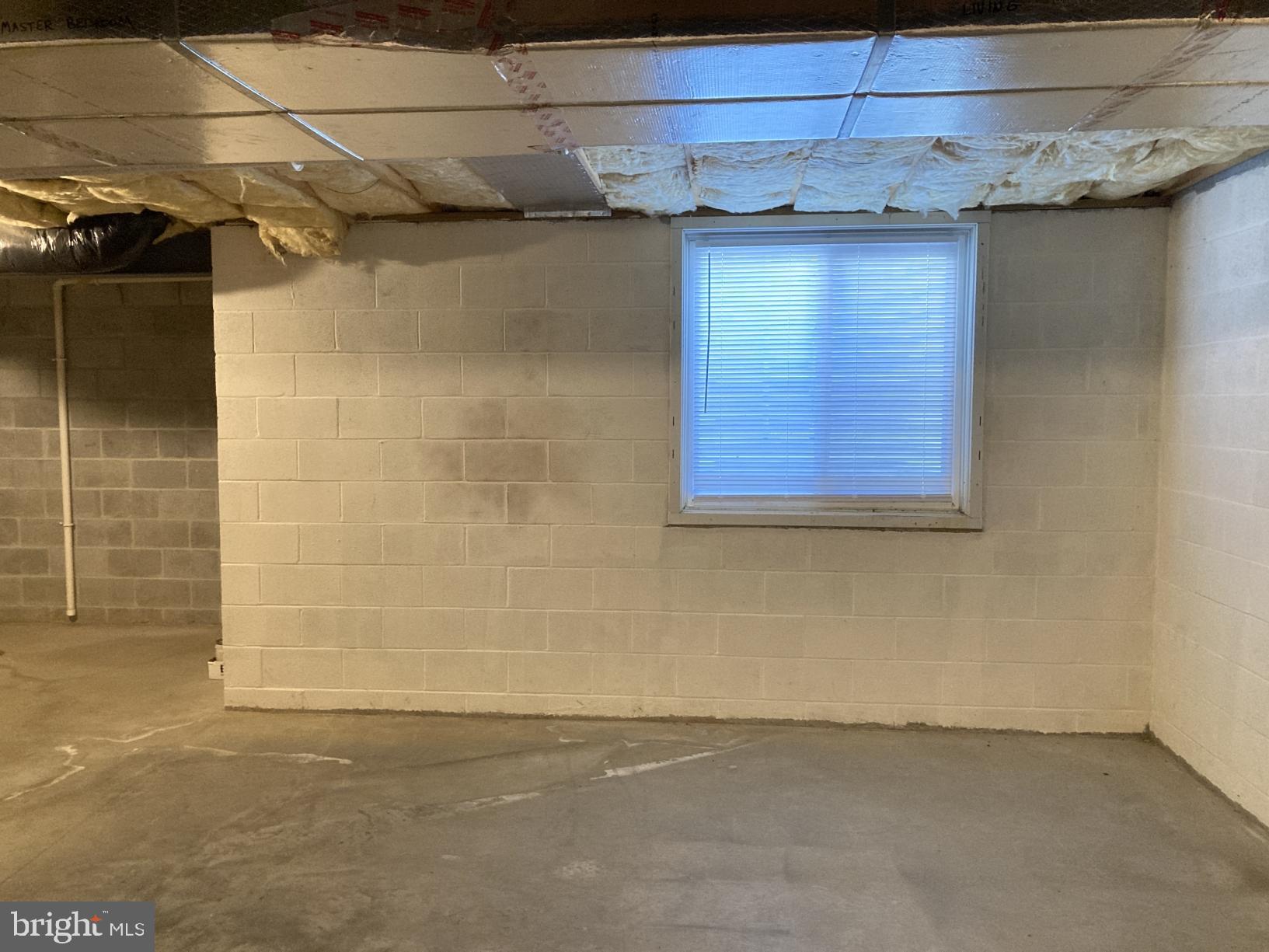 KISSEL HILL COMMONS - Residential