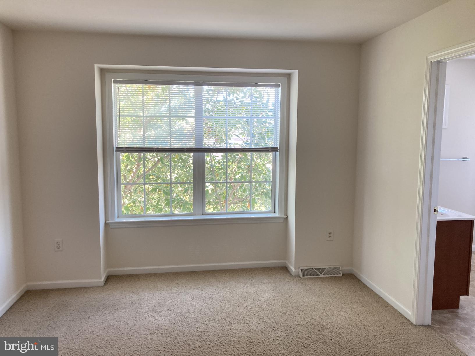 KISSEL HILL COMMONS - Residential