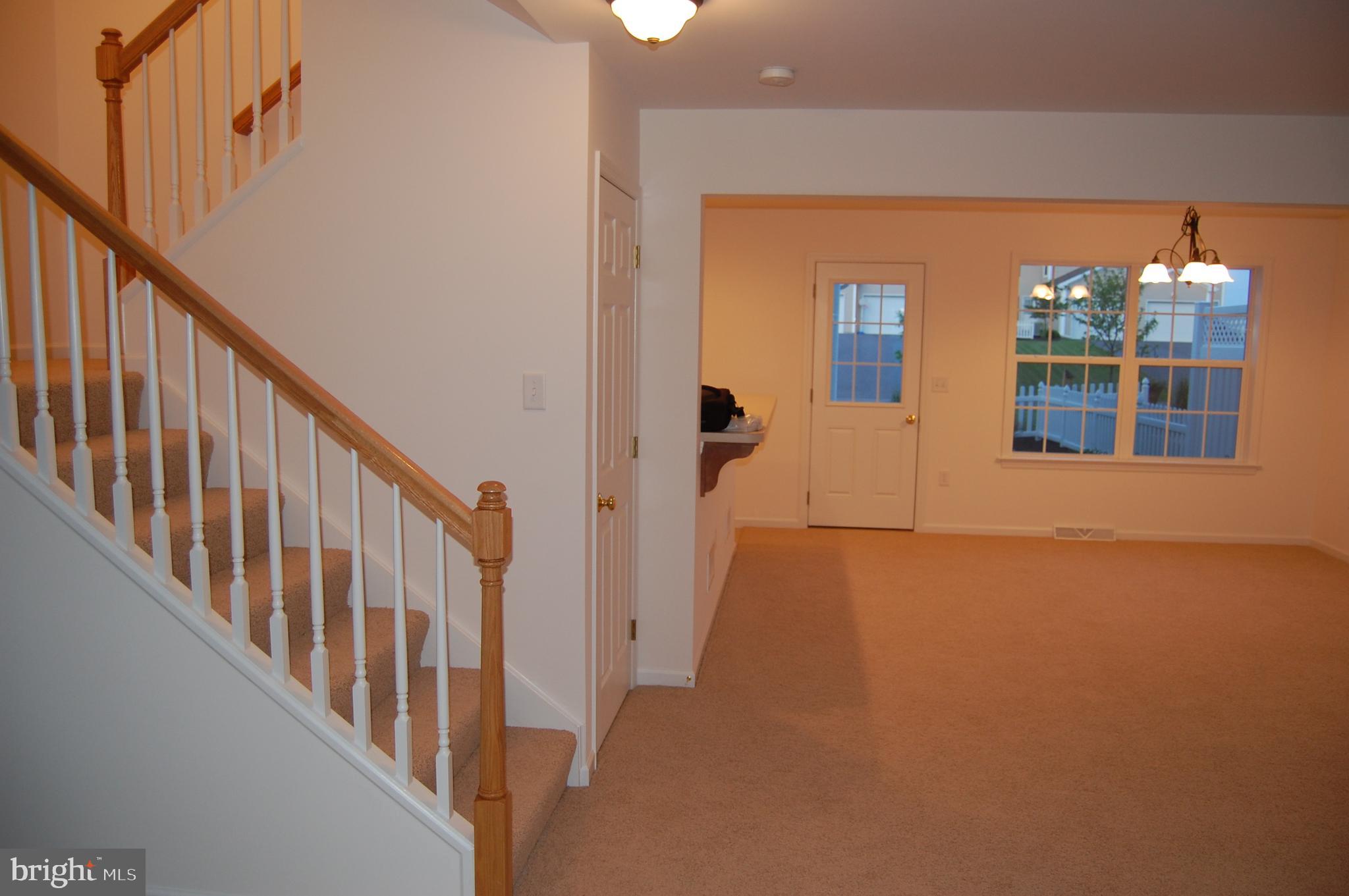 KISSEL HILL COMMONS - Residential