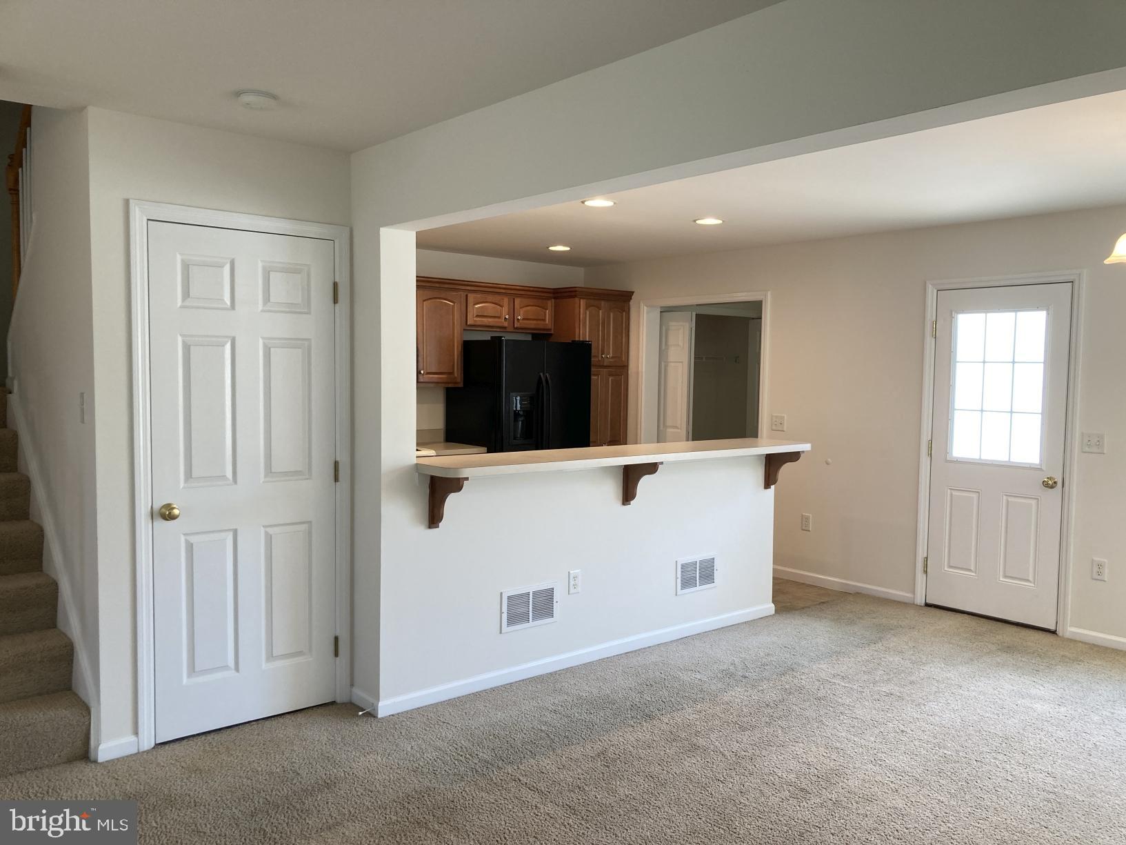 KISSEL HILL COMMONS - Residential