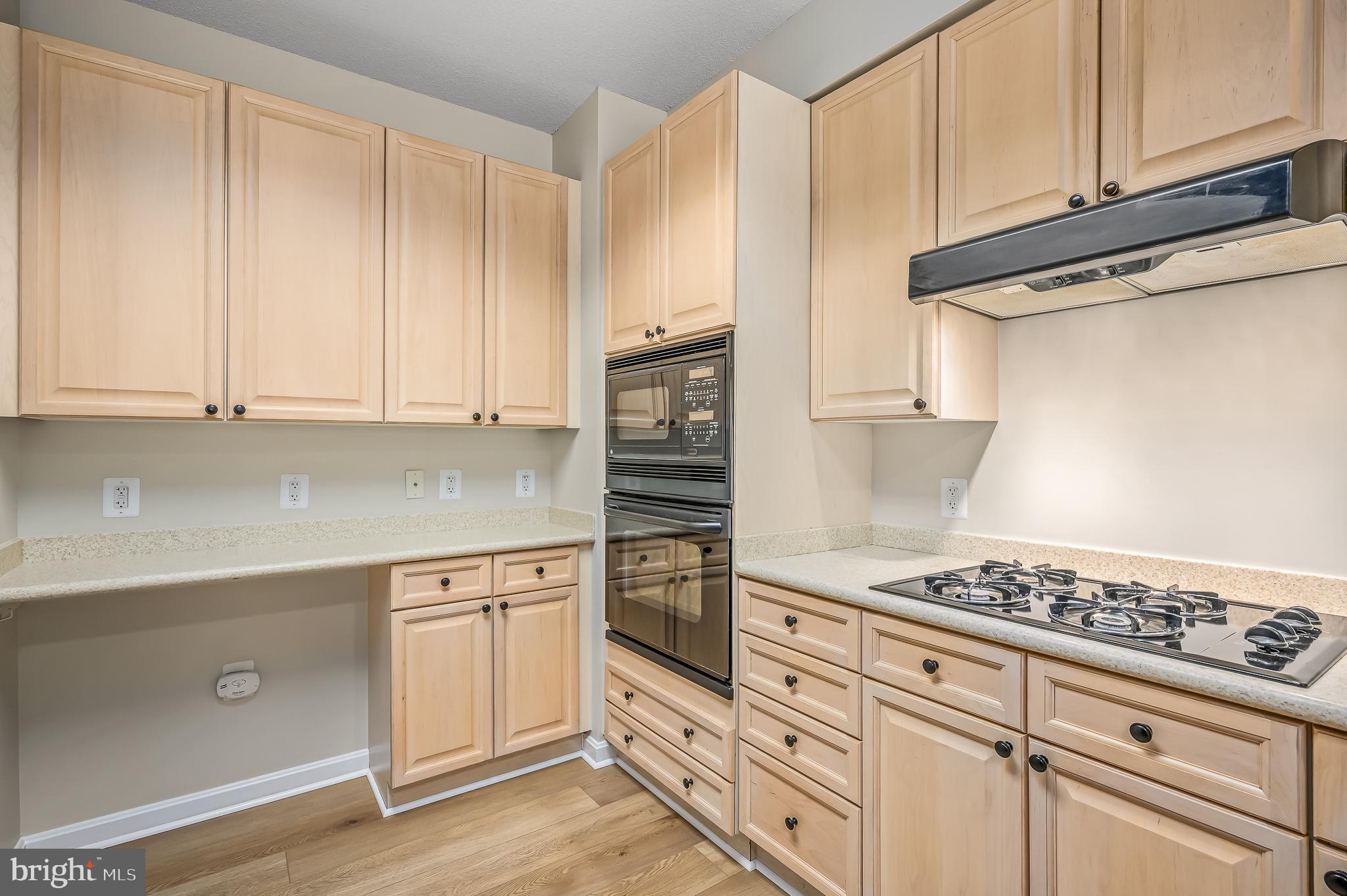 MAGNOLIAS AT LANSDOWNE WOODS - Residential