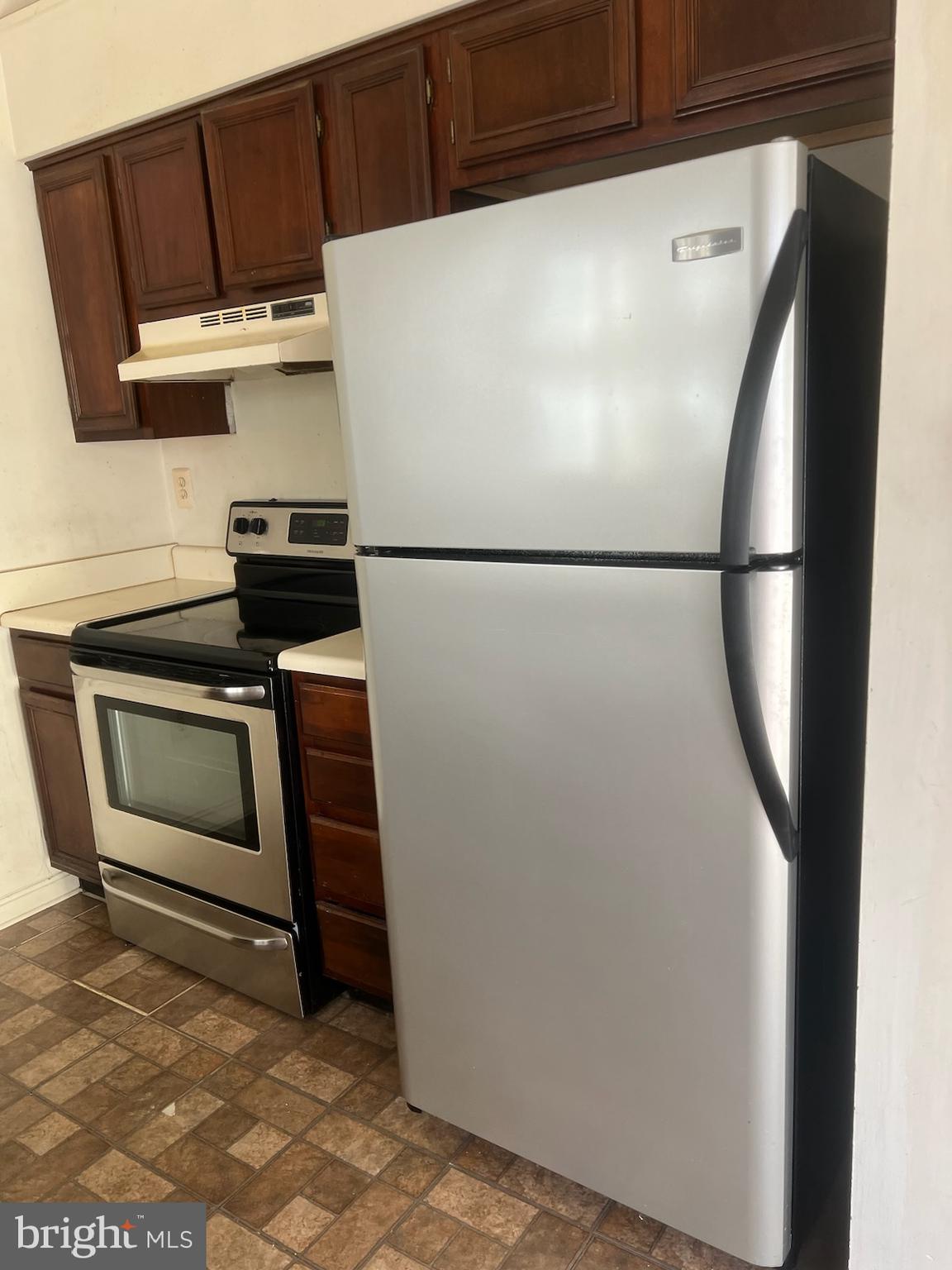 FORESTVILLE - Residential