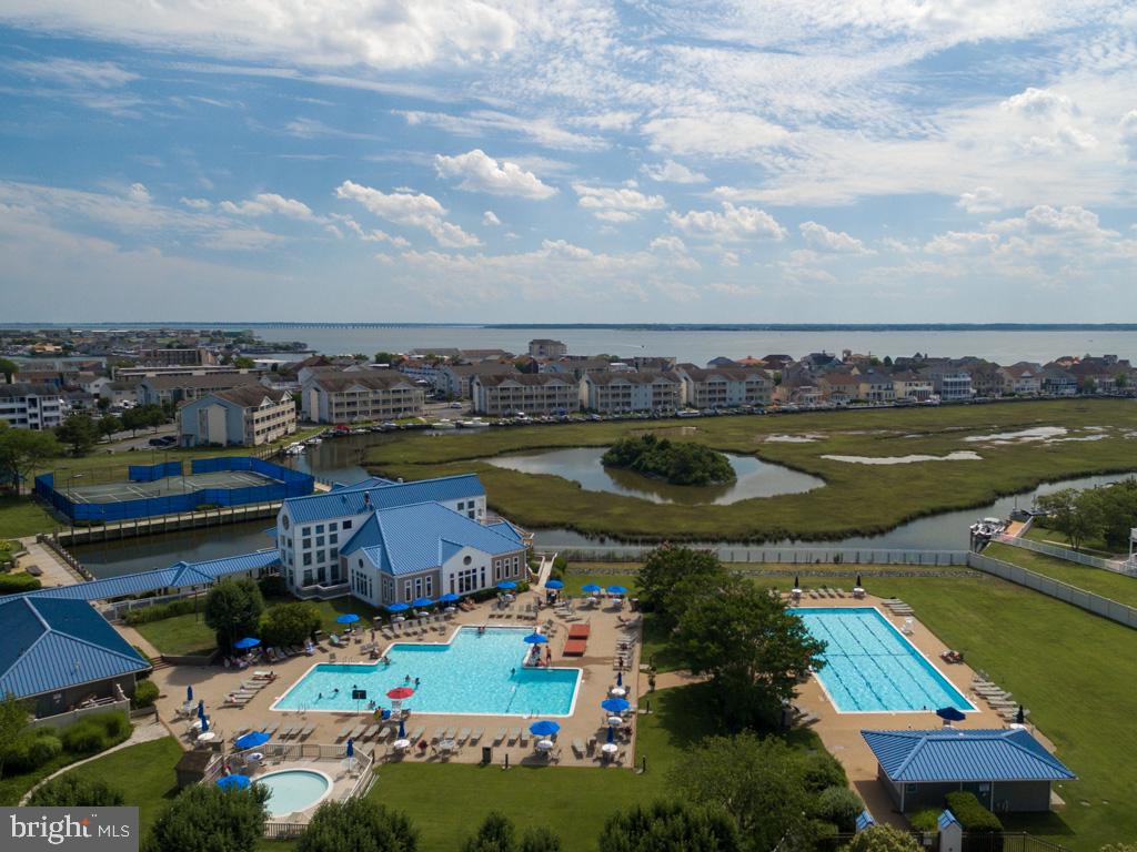 HERON HARBOUR - Residential