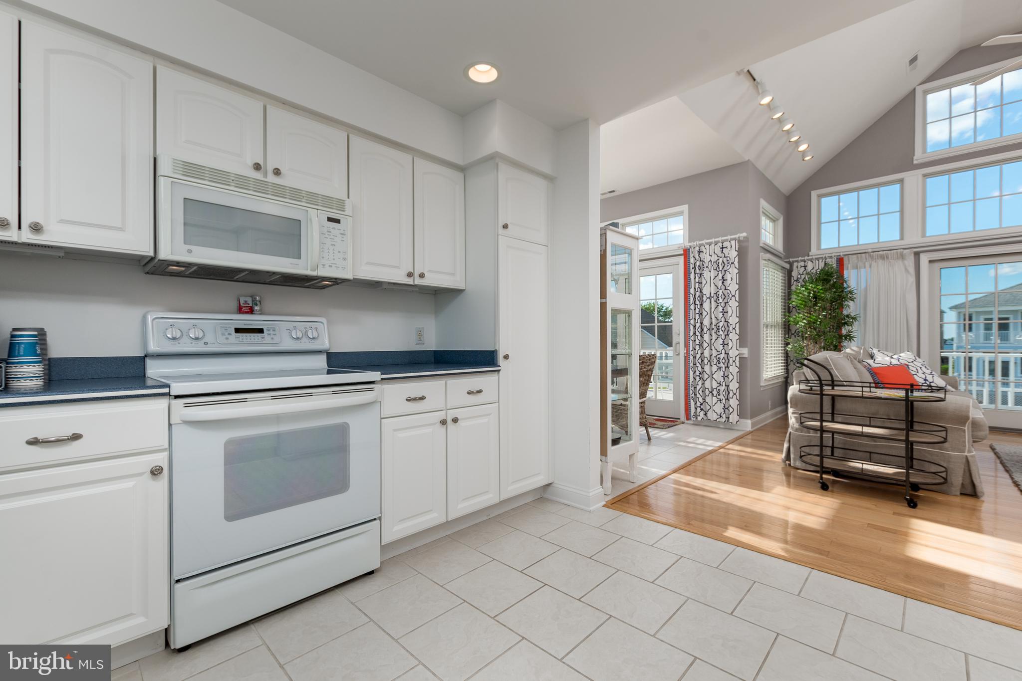 HERON HARBOUR - Residential