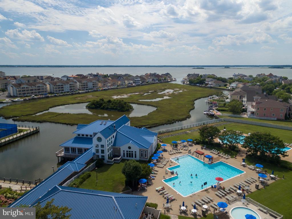 HERON HARBOUR - Residential