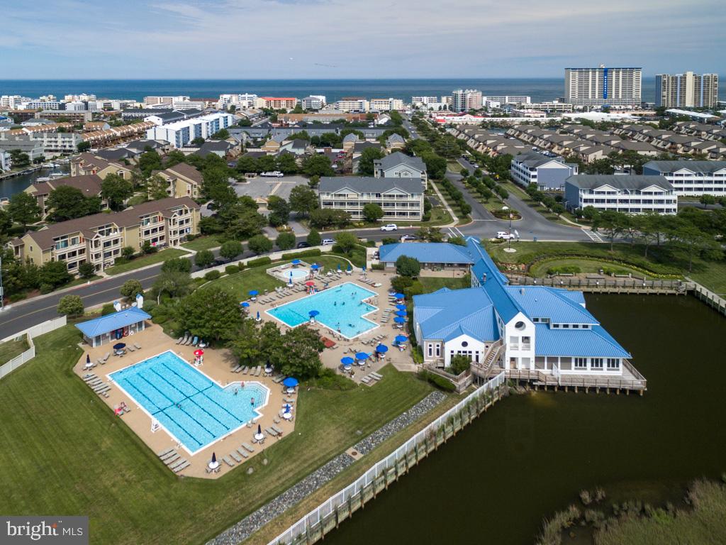 HERON HARBOUR - Residential