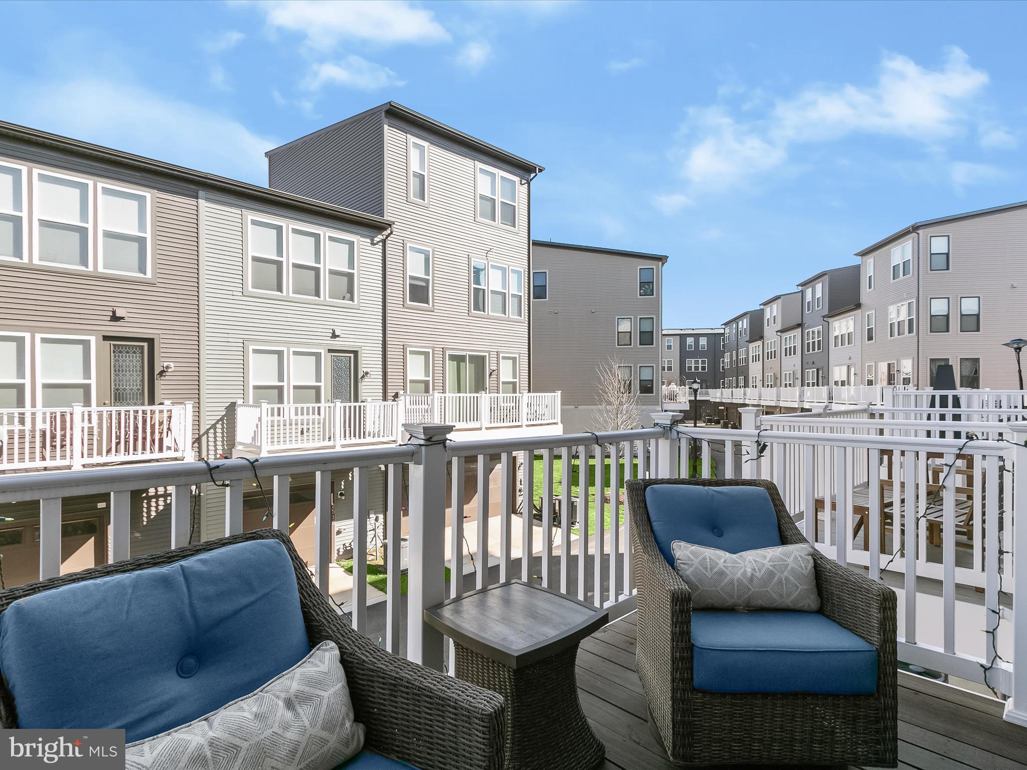 RIVERFRONT - Residential Lease