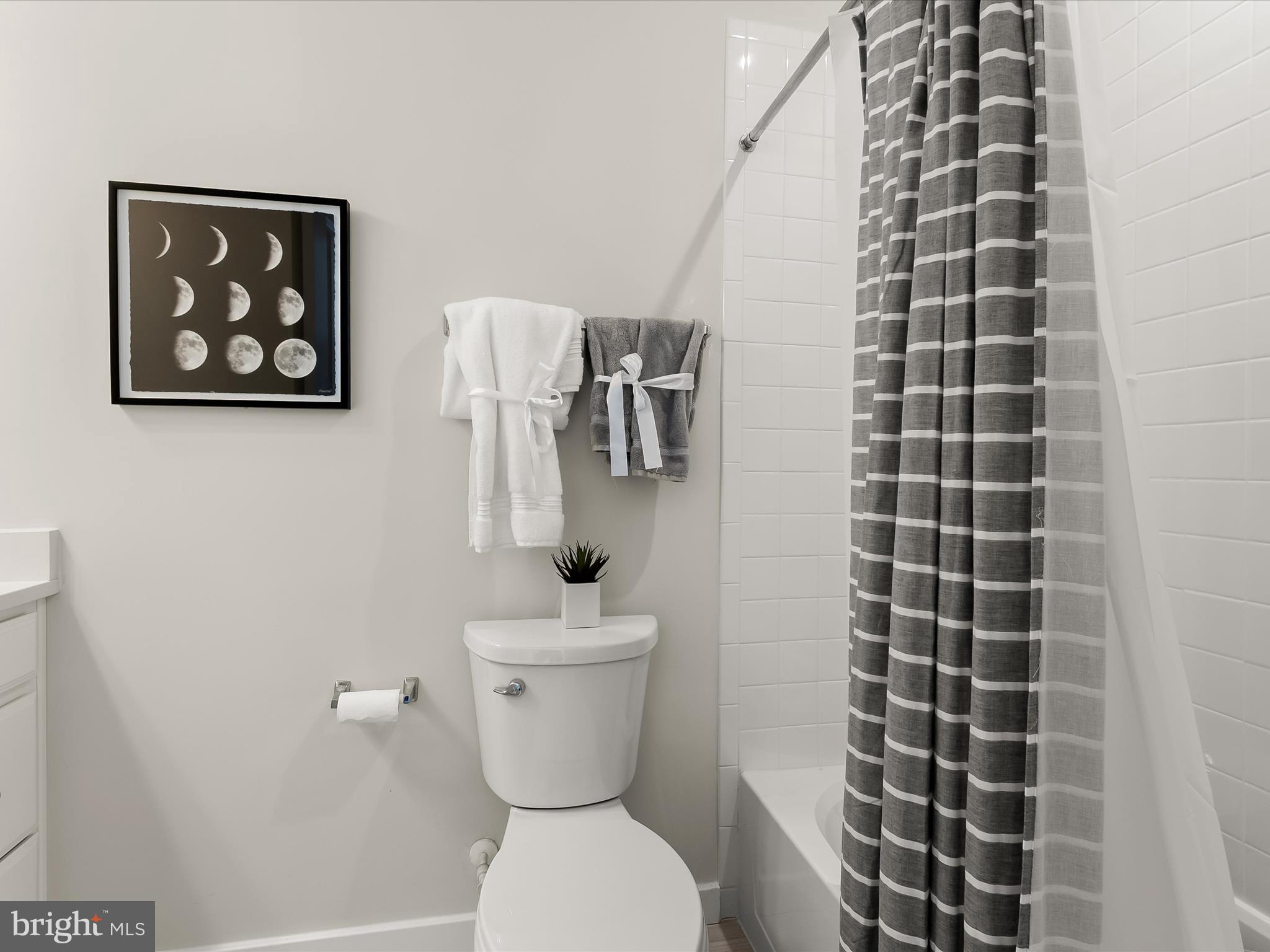 RIVERFRONT - Residential Lease