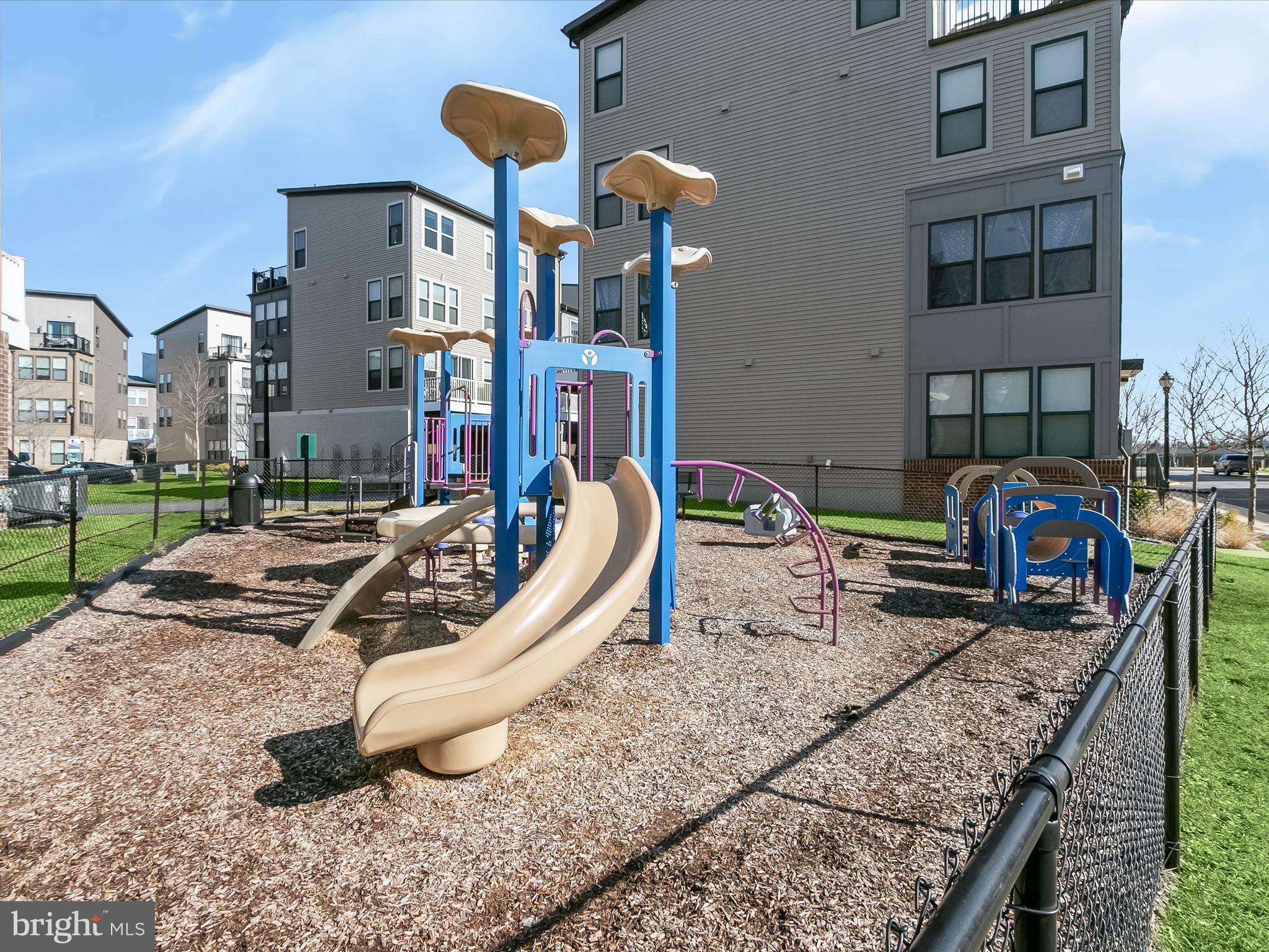 RIVERFRONT - Residential Lease