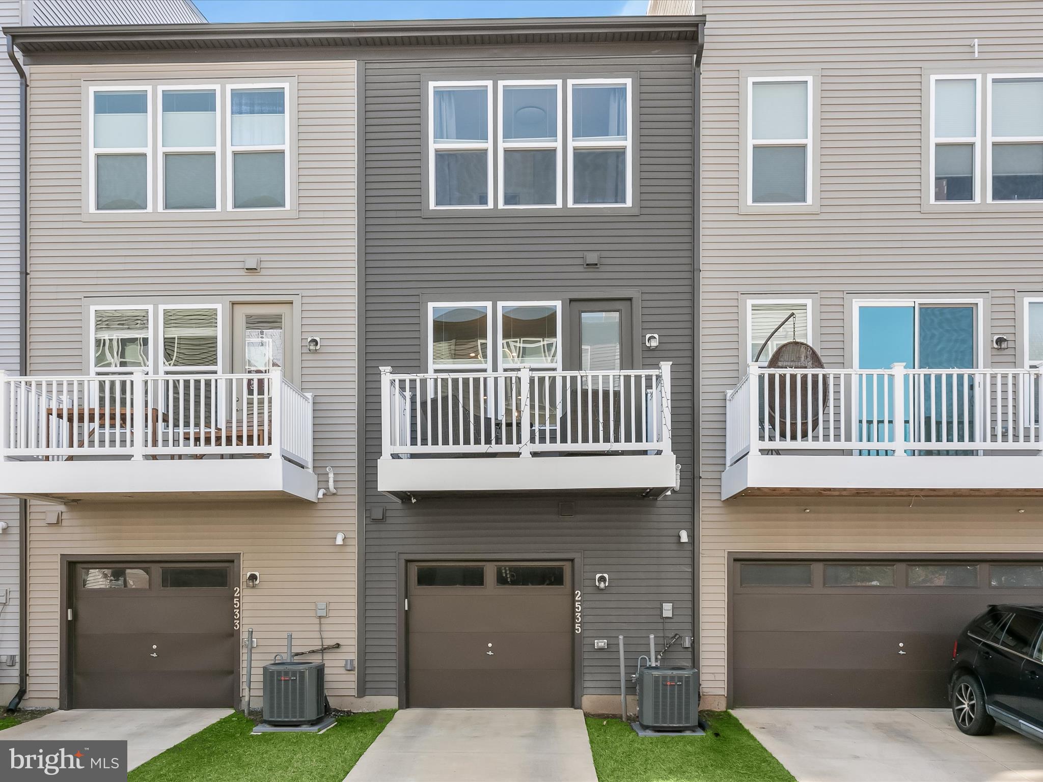 RIVERFRONT - Residential Lease