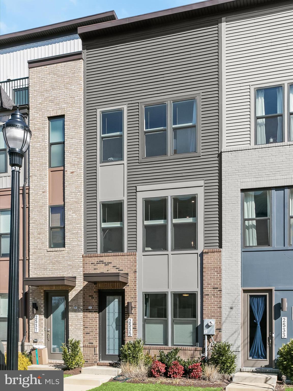 RIVERFRONT - Residential Lease