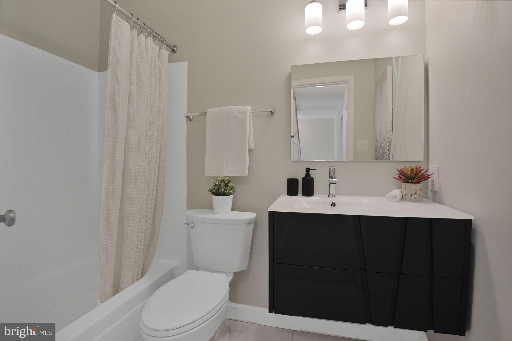 OLD GEORGETOWN VILLAGE - Residential