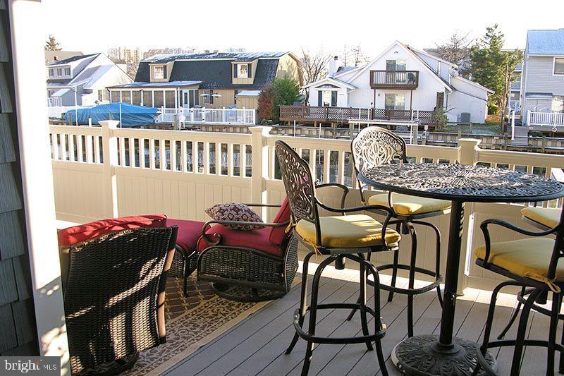 201 S HERON DRIVE B16