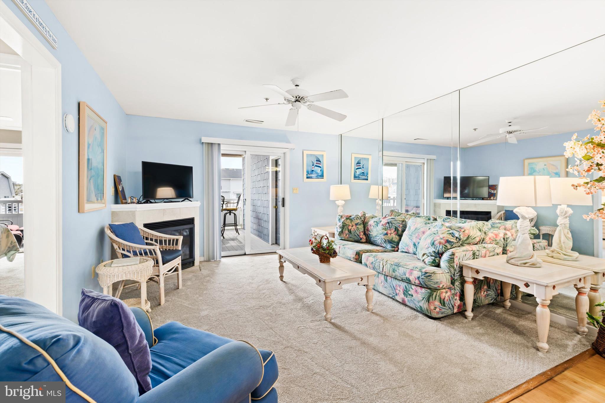 201 S HERON DRIVE B16