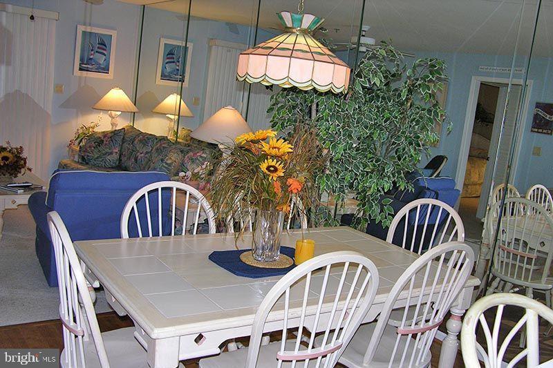 201 S HERON DRIVE B16