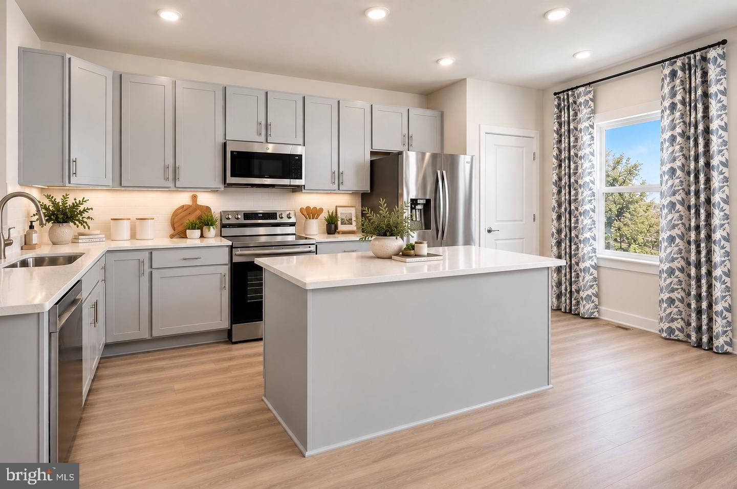 Homesite 560 SHERMAN AVE