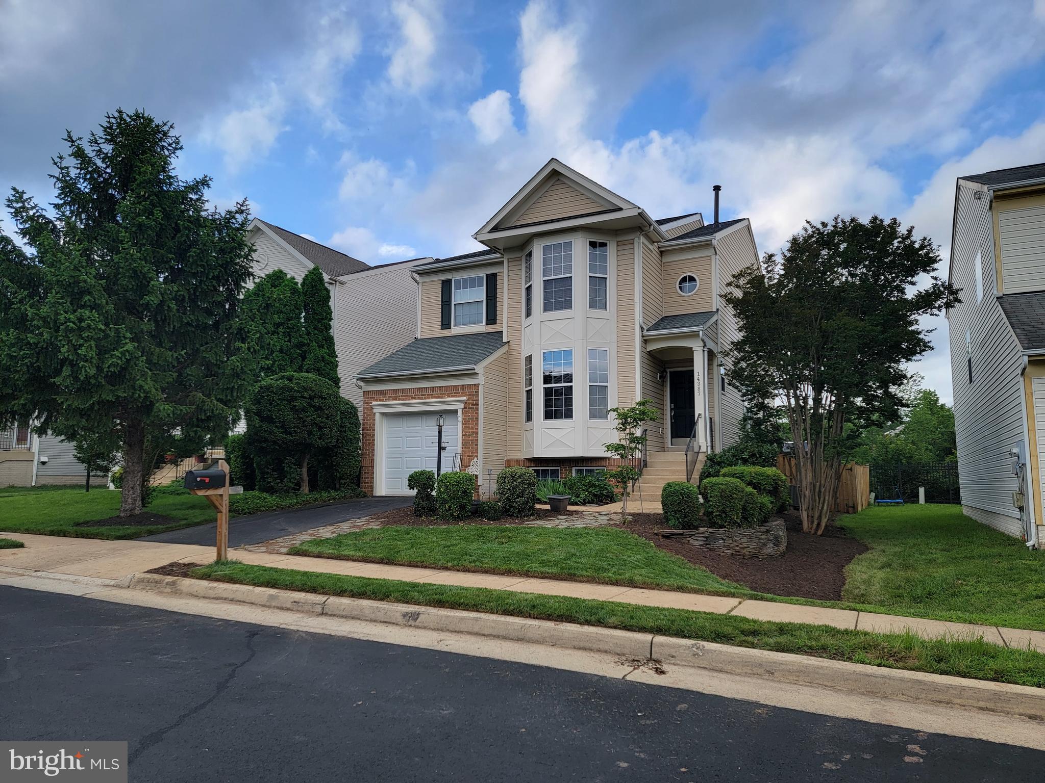 14387 NEWBERN LOOP