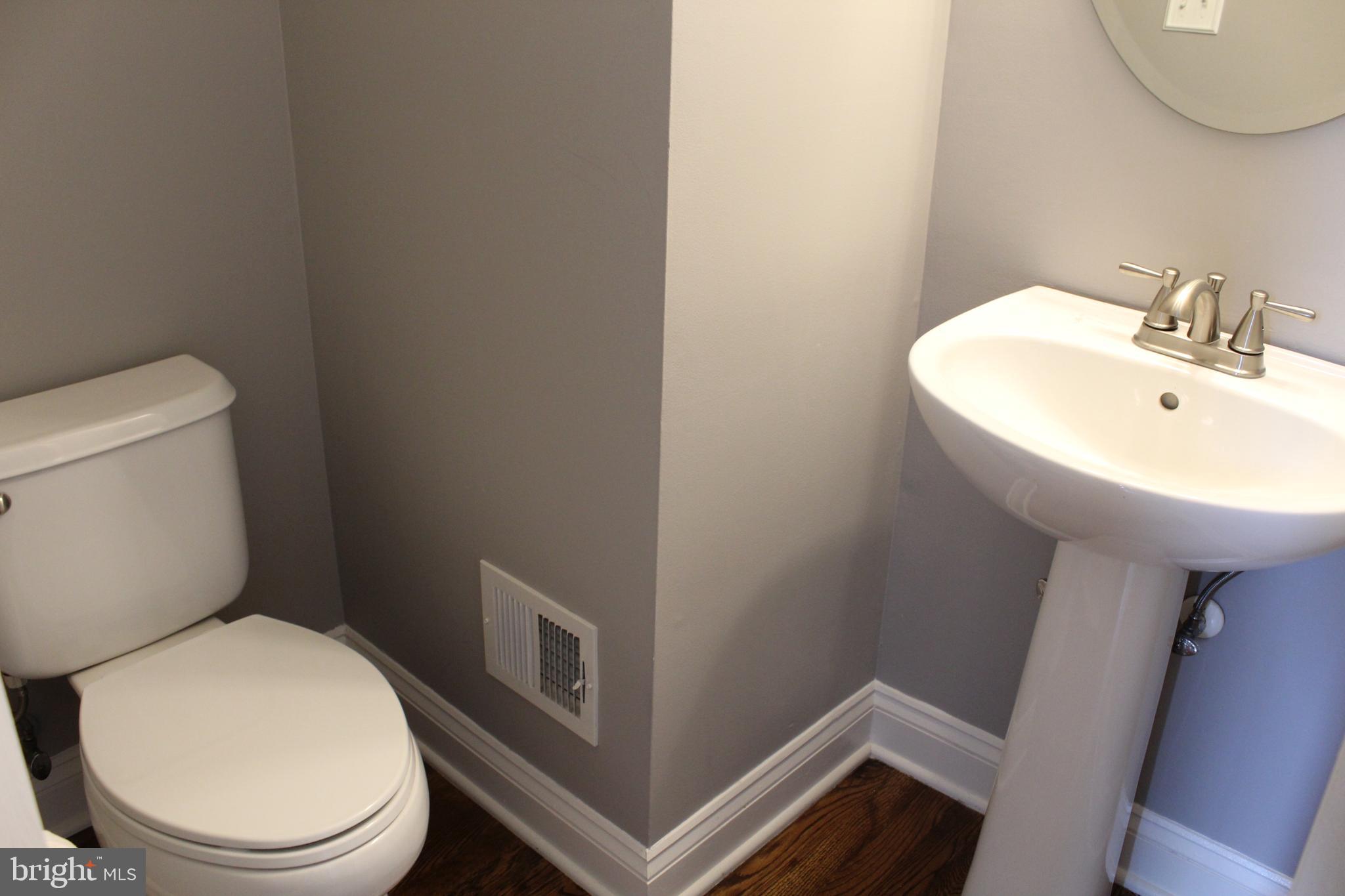 RIDGE TOP - Residential Lease