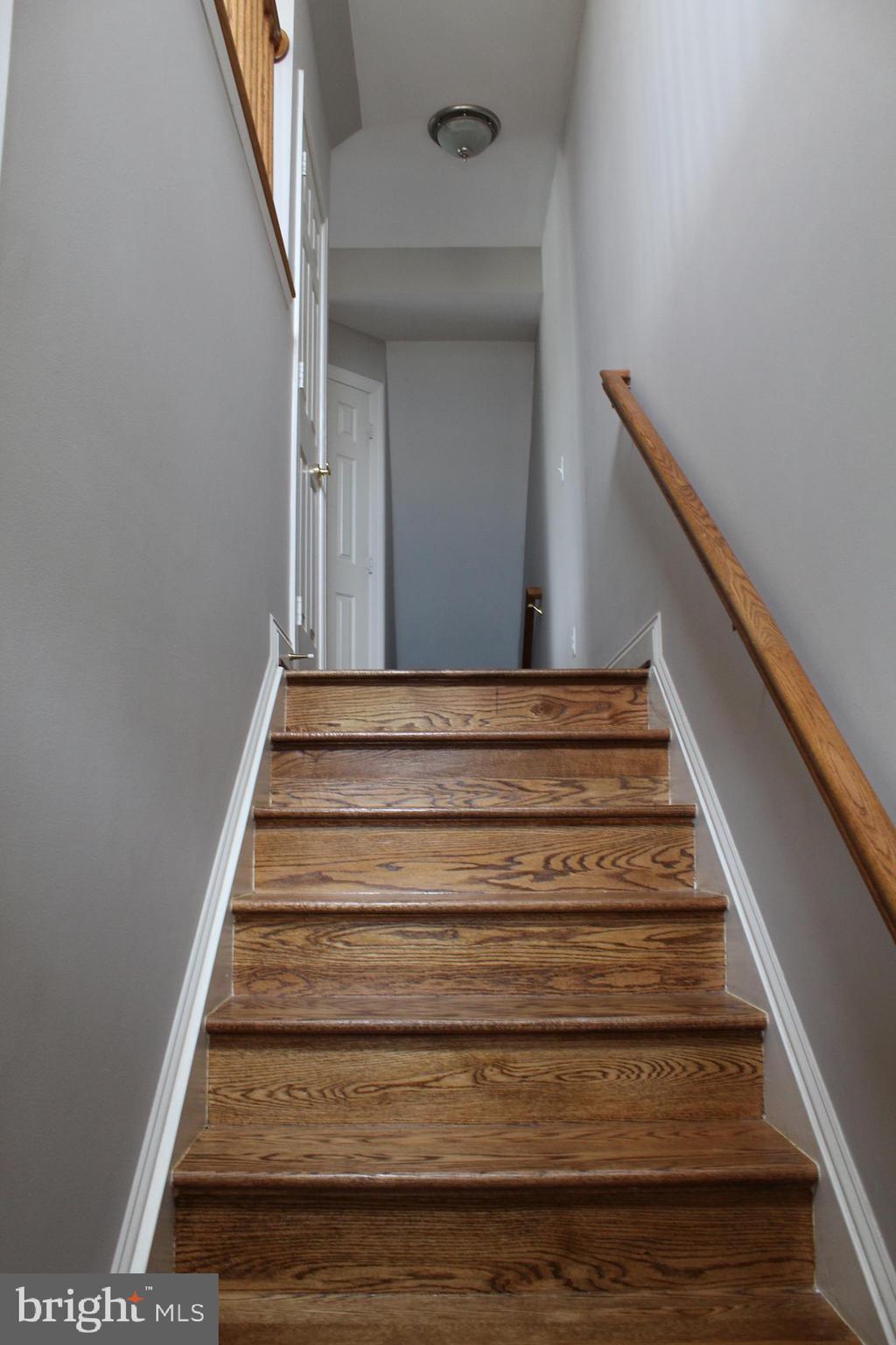 RIDGE TOP - Residential Lease