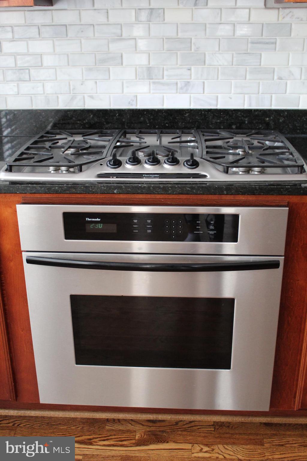 RIDGE TOP - Residential Lease