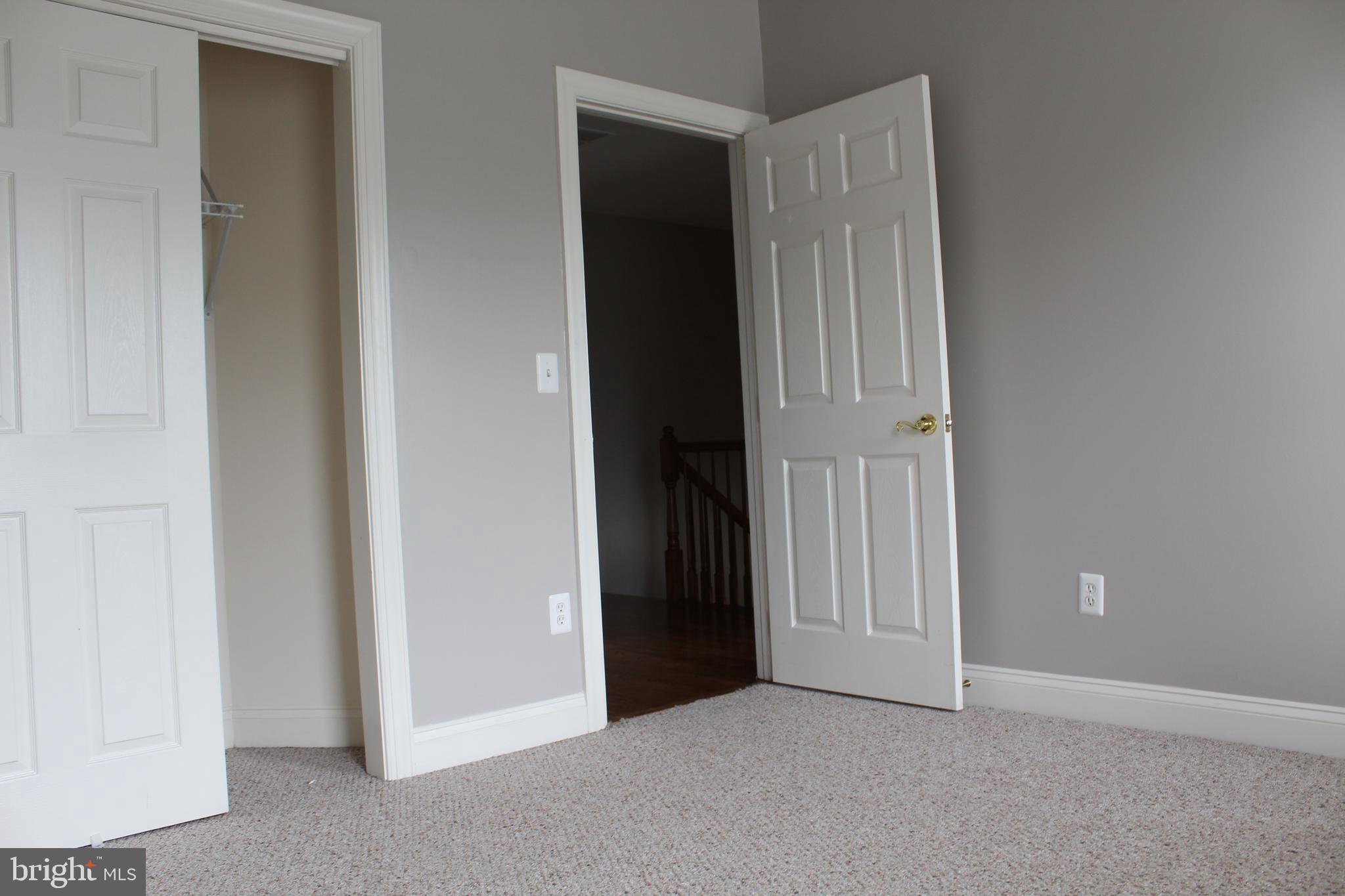 RIDGE TOP - Residential Lease