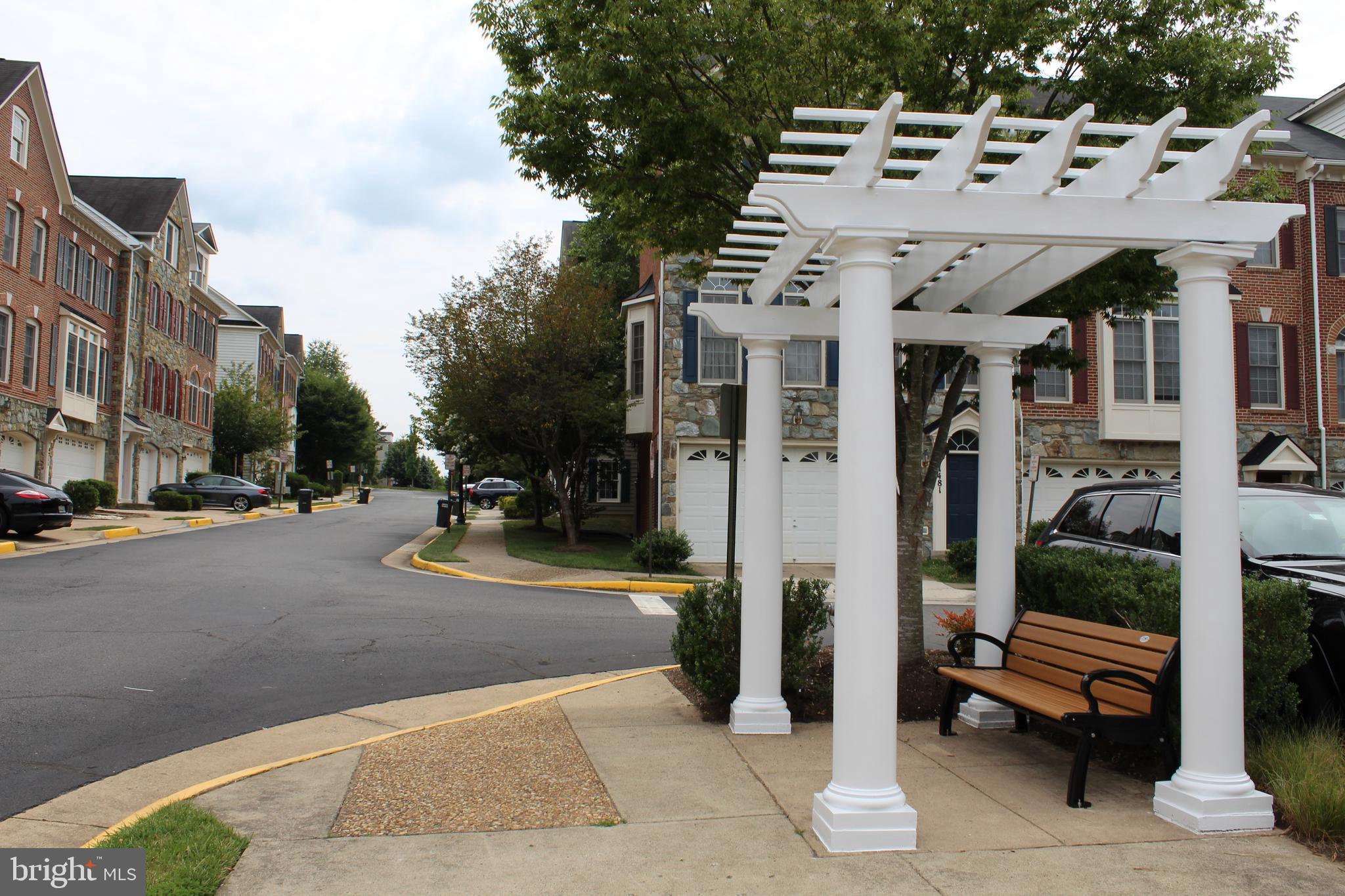 RIDGE TOP - Residential Lease