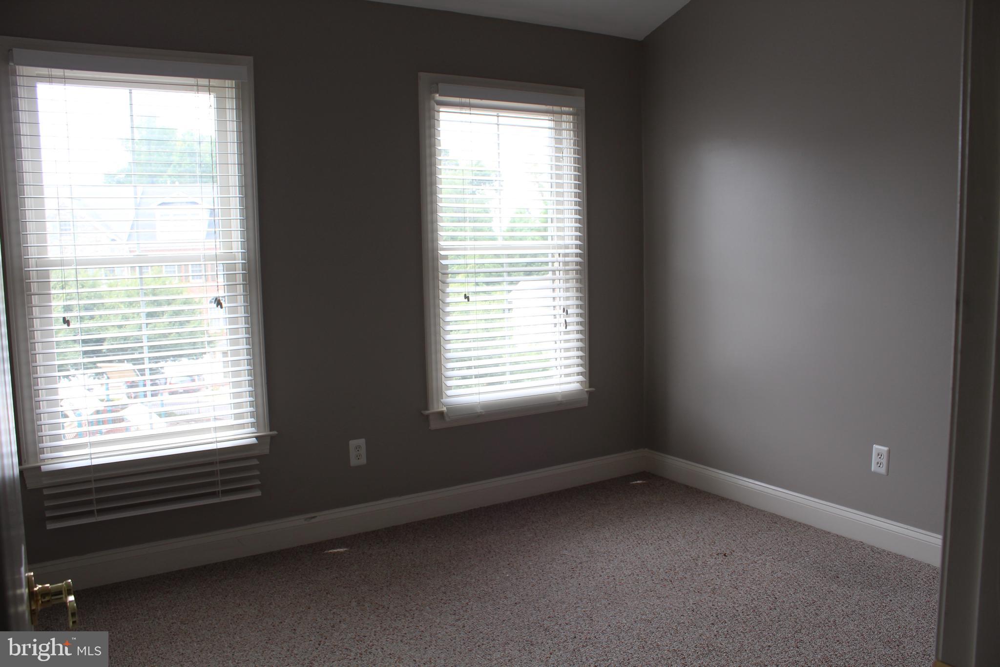 RIDGE TOP - Residential Lease