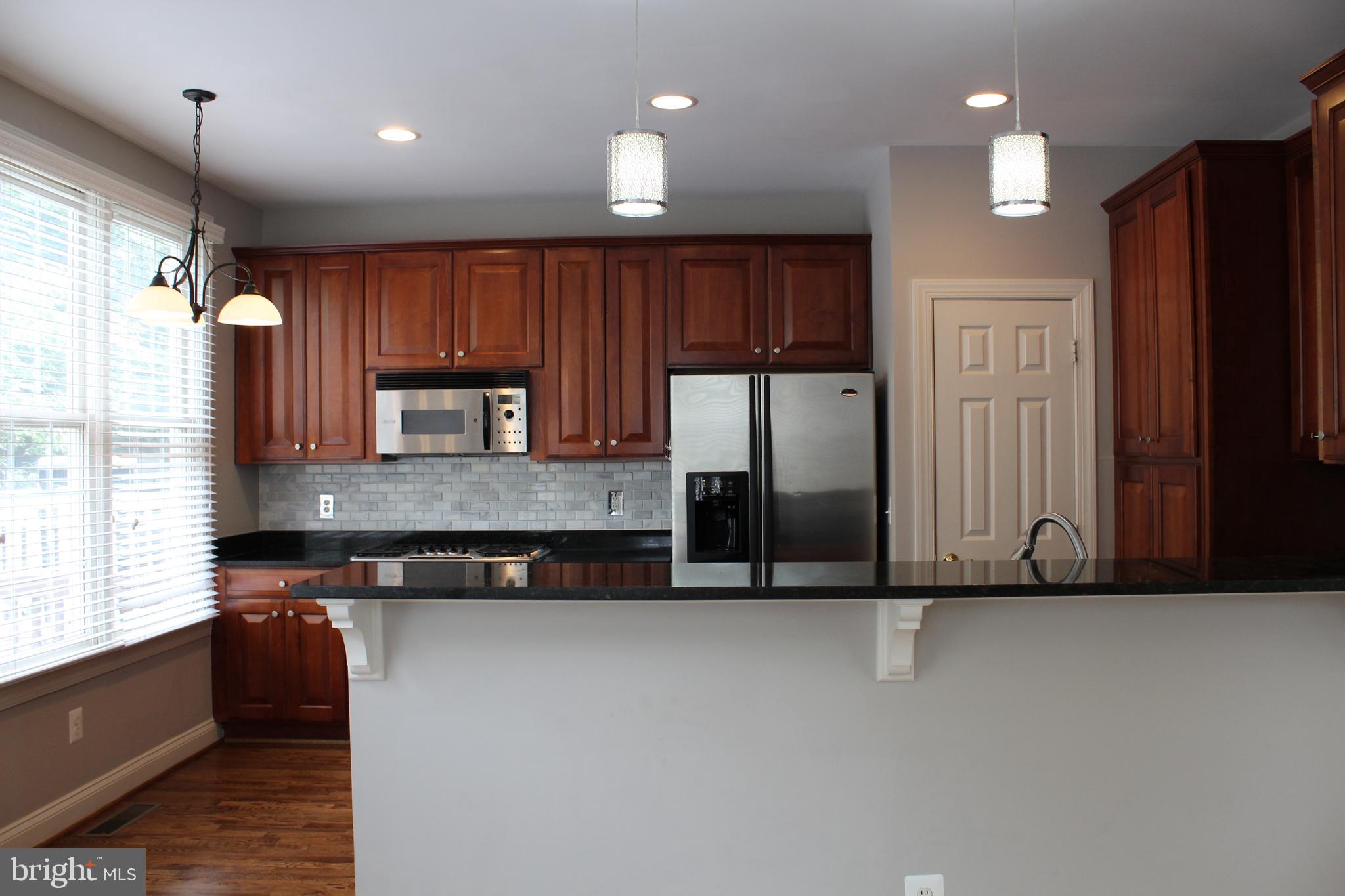 RIDGE TOP - Residential Lease