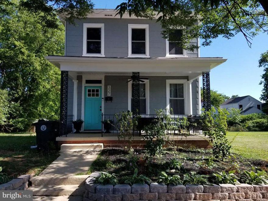OWNER IS RE LICENSEE! Freshly painted exterior, new water heater, HVAC and appliances! Remodeled kitchen and bathroom, fully-fenced backyard, chic updates and landscaping! Crown molding and original trim throughout, 2 fireplaces and beautiful hardwood floors. Enjoy afternoons on the gracious front porch with a view of the cute little playground! Walk to Dixon Park, VRE/Amtrak & Downtown Fred!