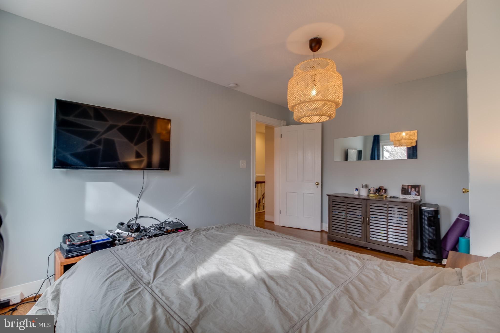 MAYFIELD - Residential