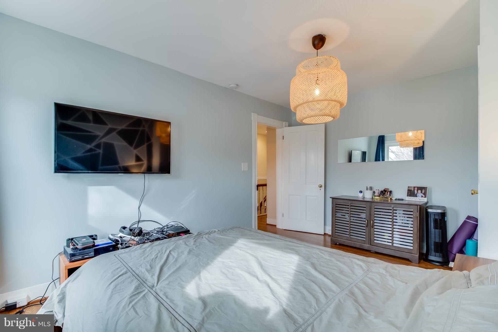 MAYFIELD - Residential