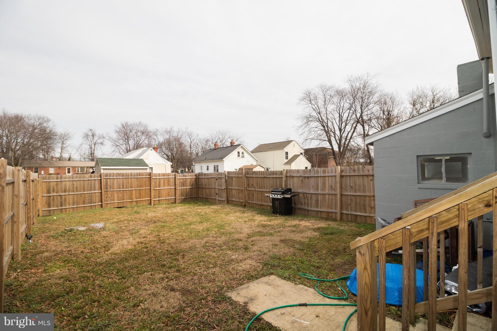 MAYFIELD - Residential