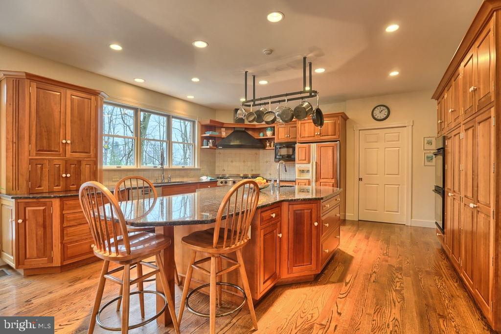 THE PINES - Residential