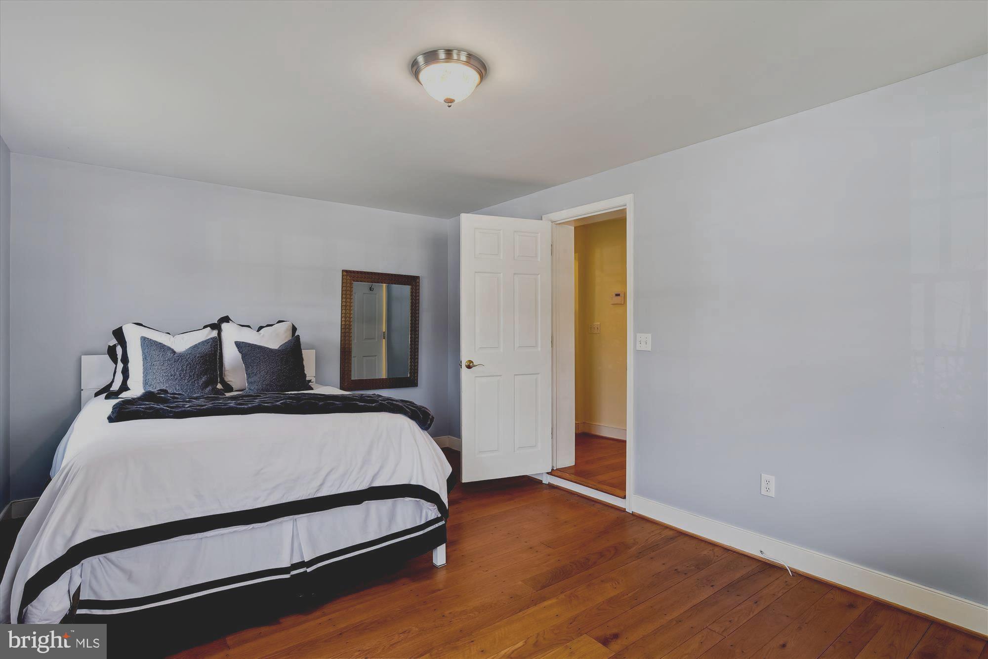 WEST ANNAPOLIS - Residential