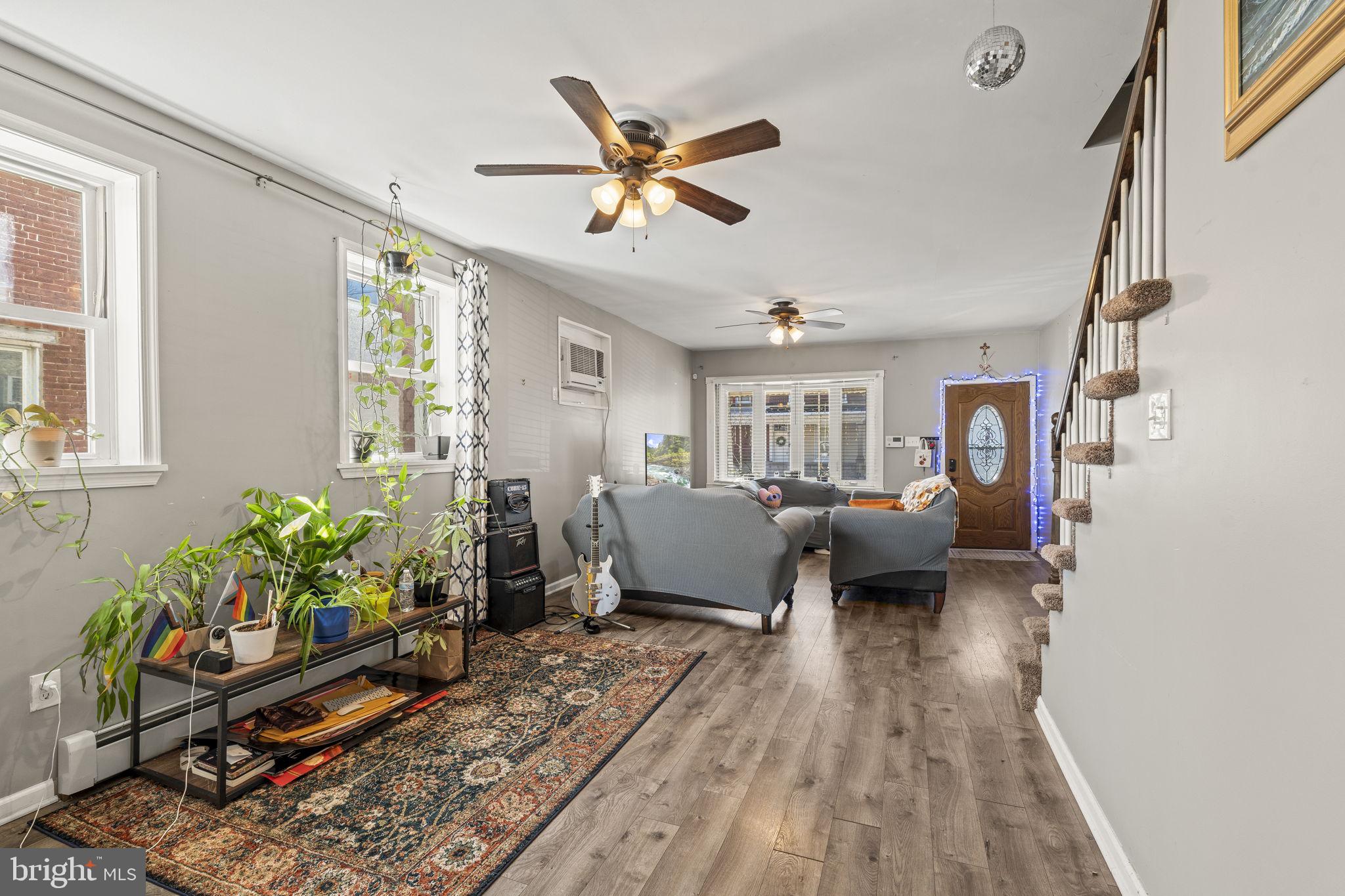 BRIDESBURG - Residential