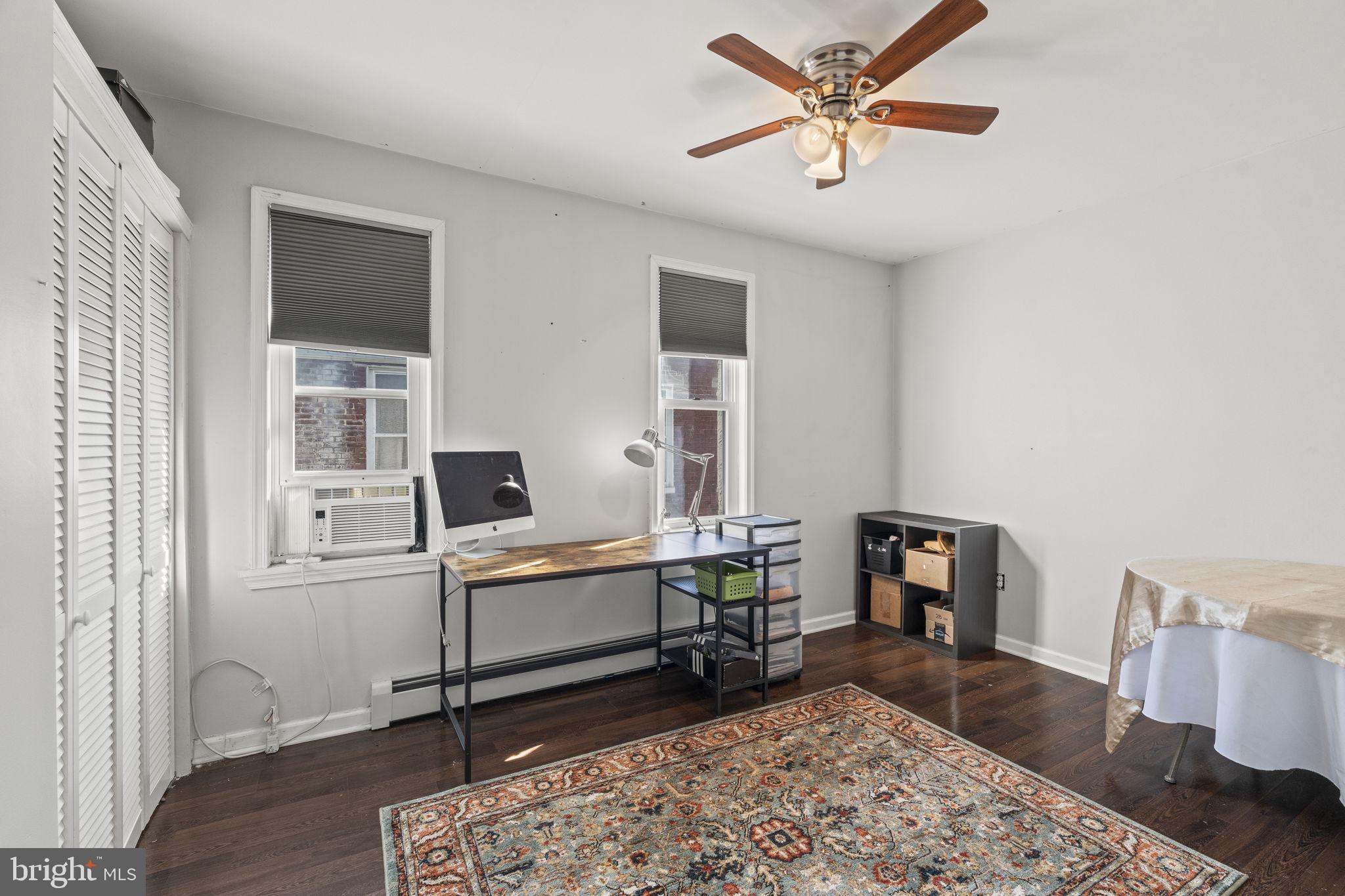 BRIDESBURG - Residential