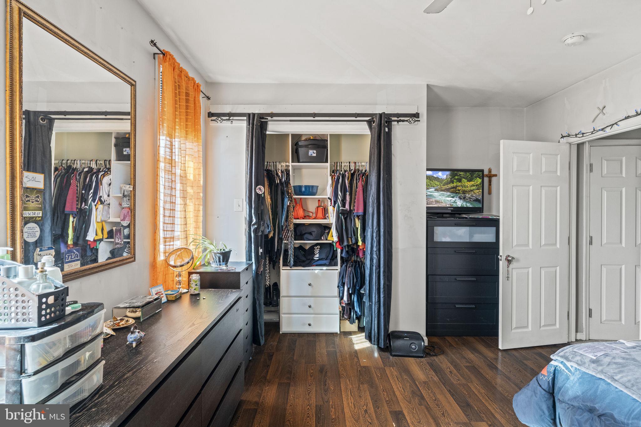 BRIDESBURG - Residential