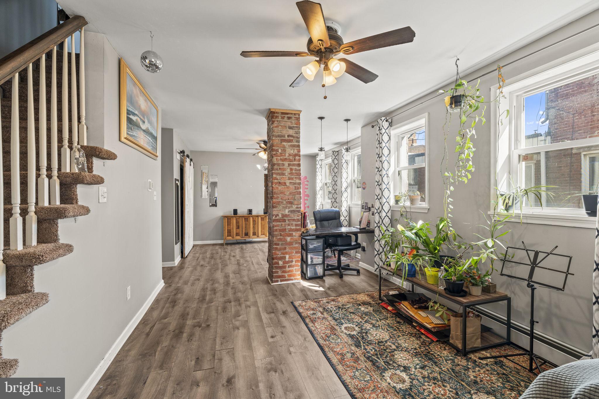 BRIDESBURG - Residential