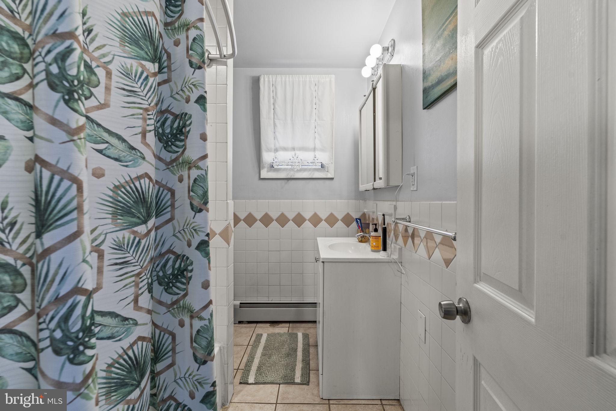 BRIDESBURG - Residential