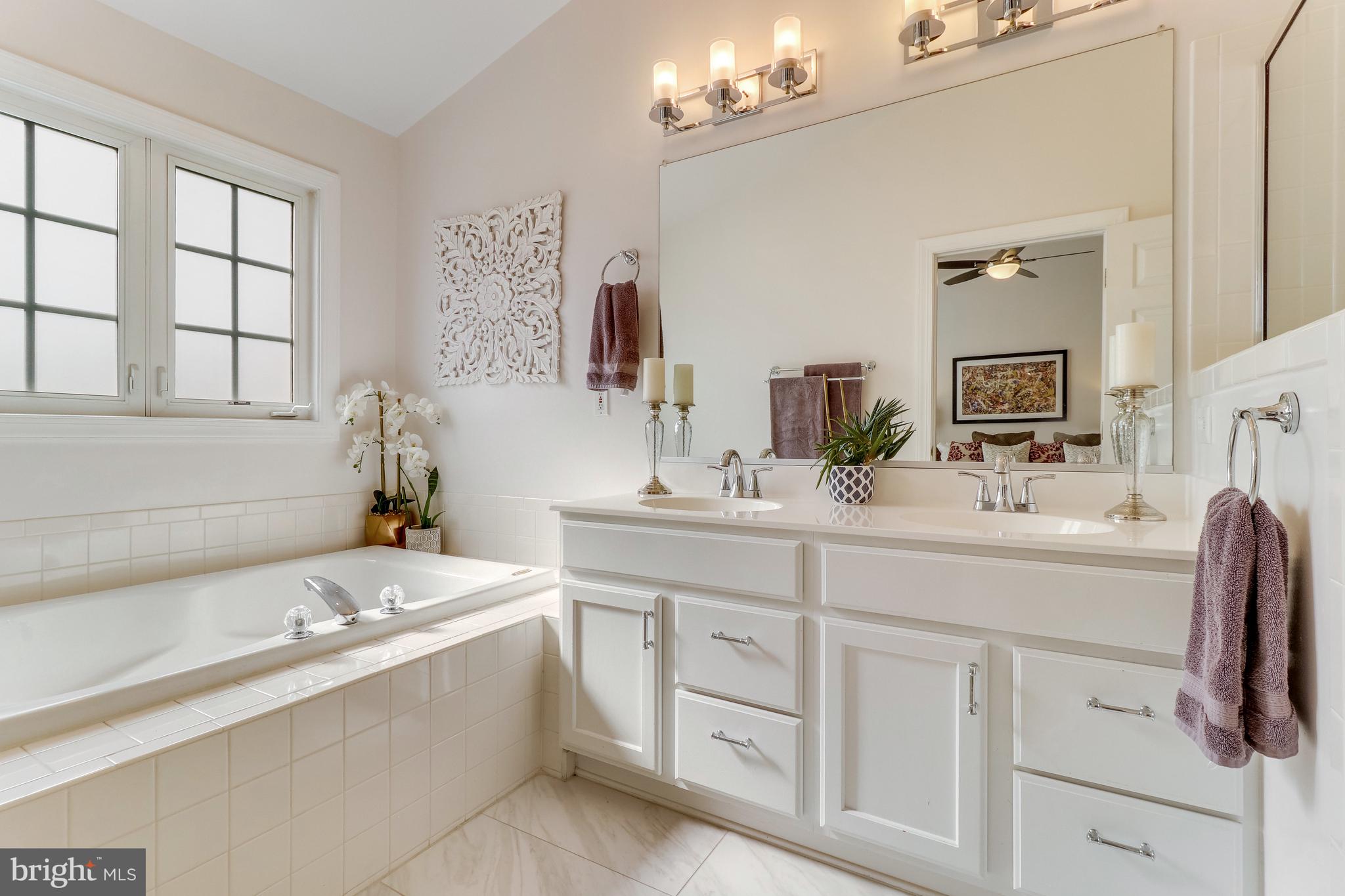 SUMMERS GROVE - Residential