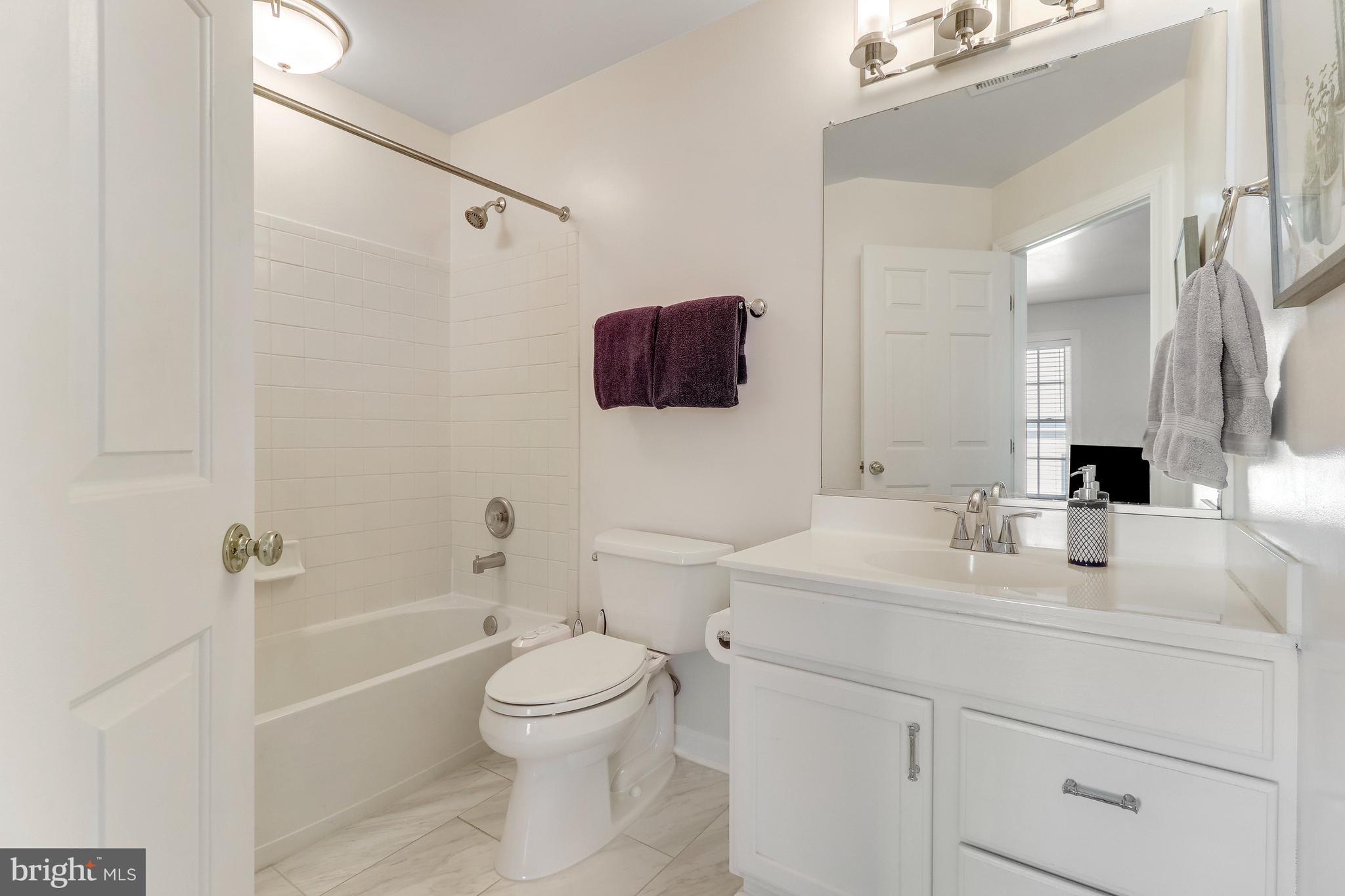 SUMMERS GROVE - Residential